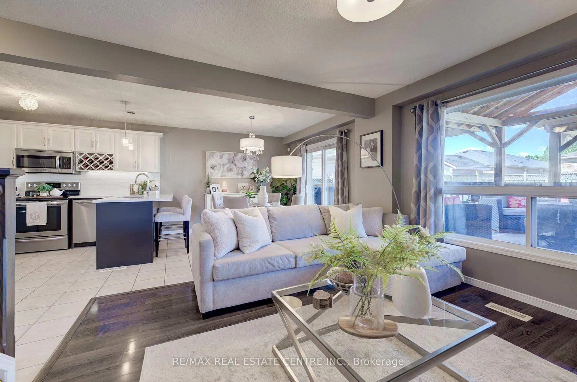 Photo 7 of 101 Edgemere Drive, Cambridge — HOMEH