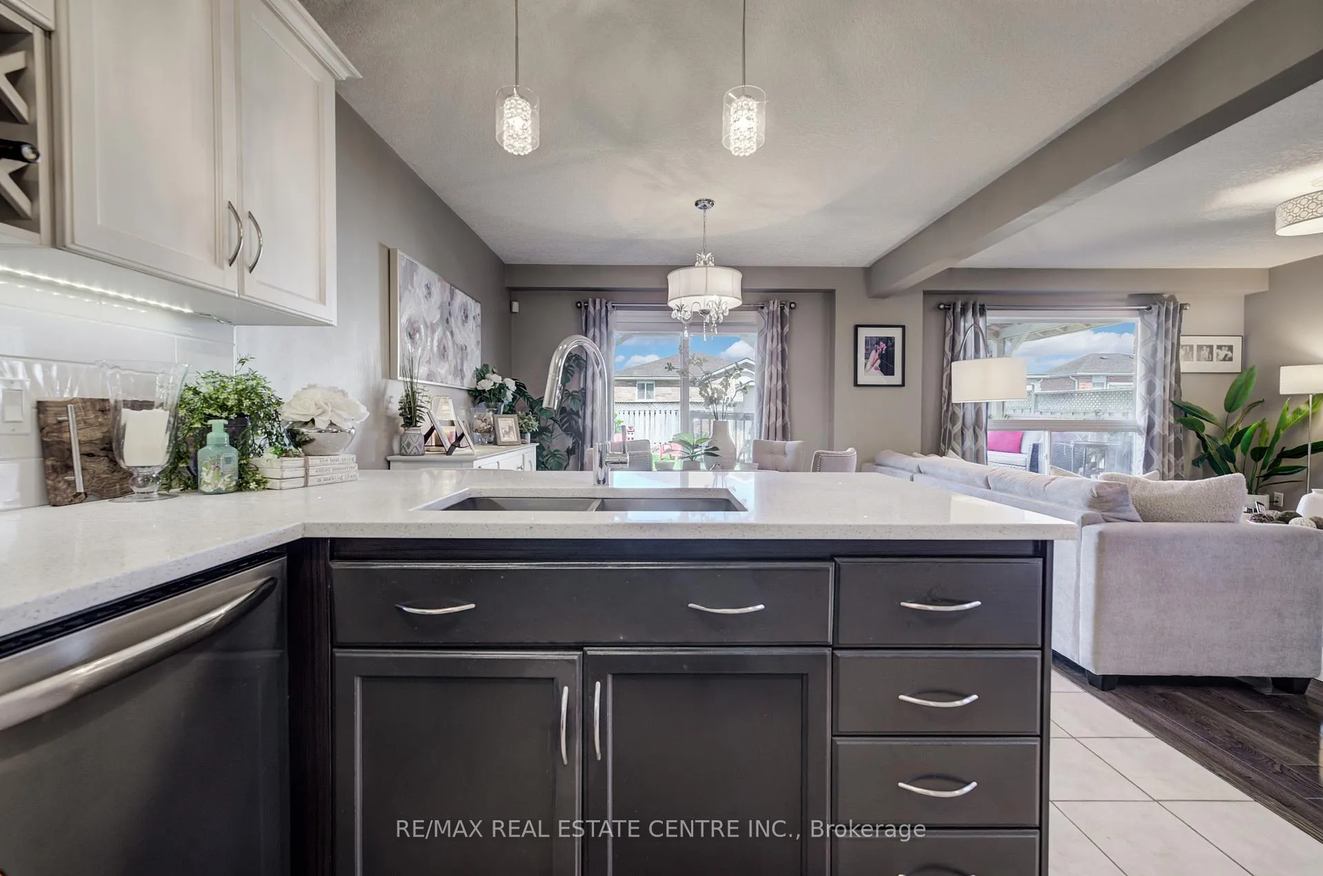 Photo 8 of 101 Edgemere Drive, Cambridge — HOMEH