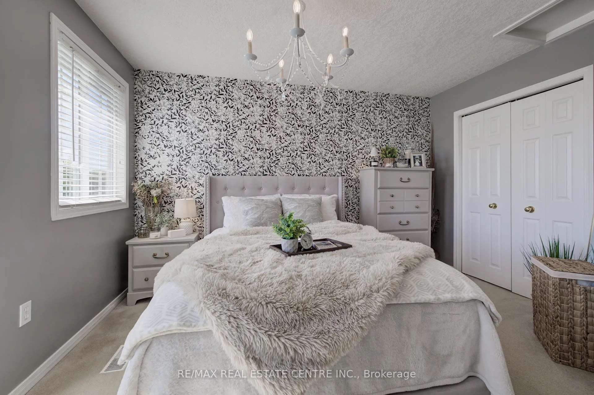 Photo 13 of 101 Edgemere Drive, Cambridge — HOMEH