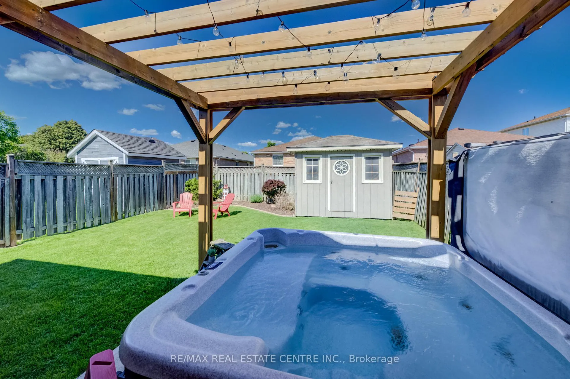 Photo 24 of 101 Edgemere Drive, Cambridge — HOMEH