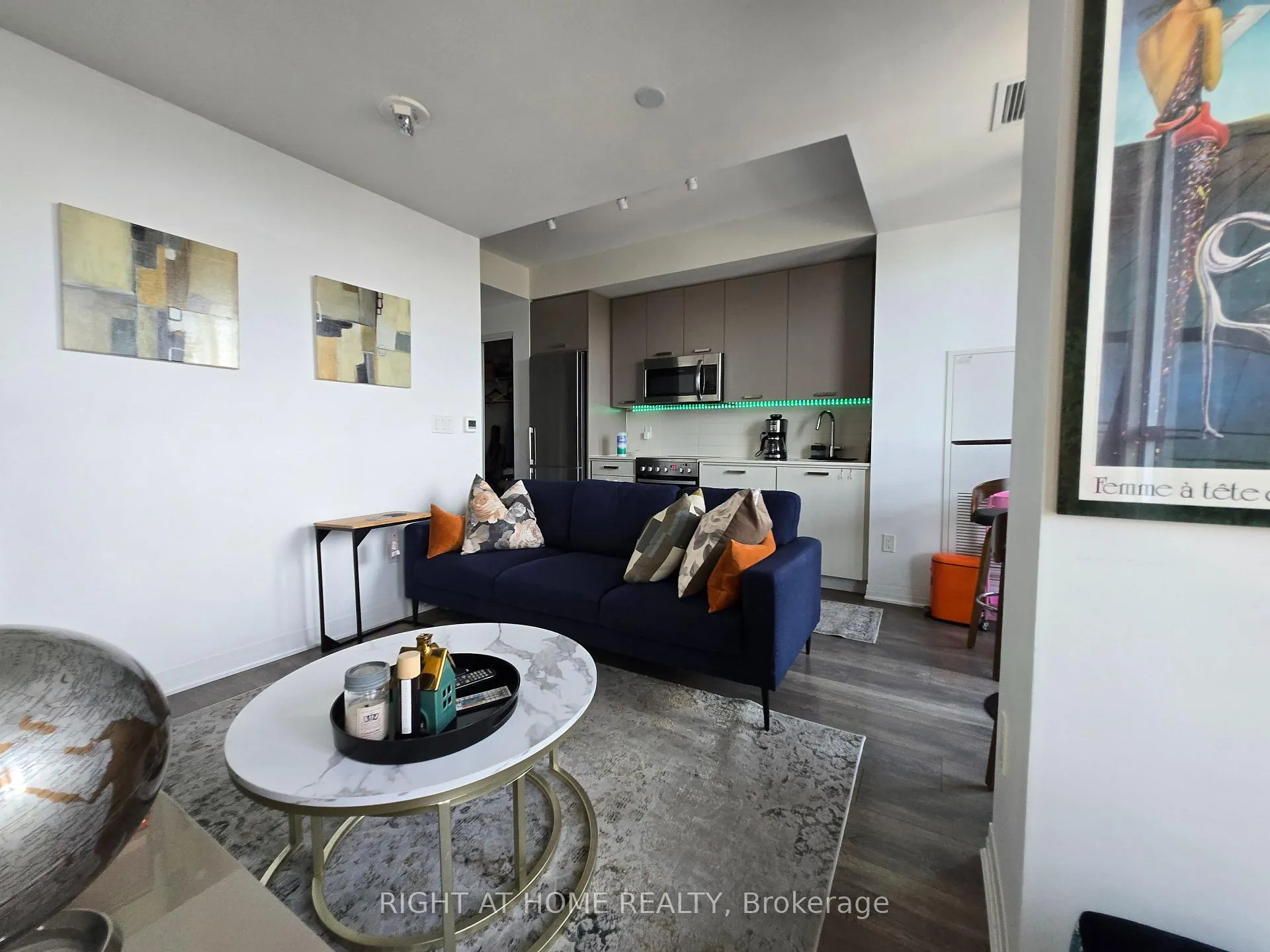 Photo 2 of Unit 715, 2301 Danforth Avenue E, Toronto, East End-Danforth — HOMEH