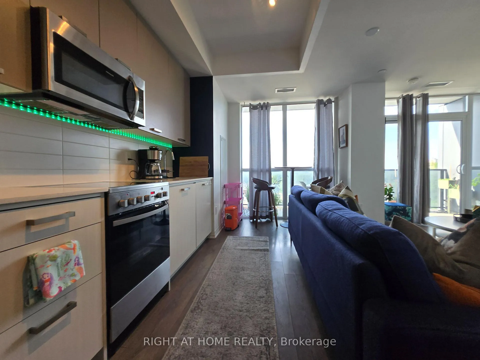Photo 7 of Unit 715, 2301 Danforth Avenue E, Toronto, East End-Danforth — HOMEH