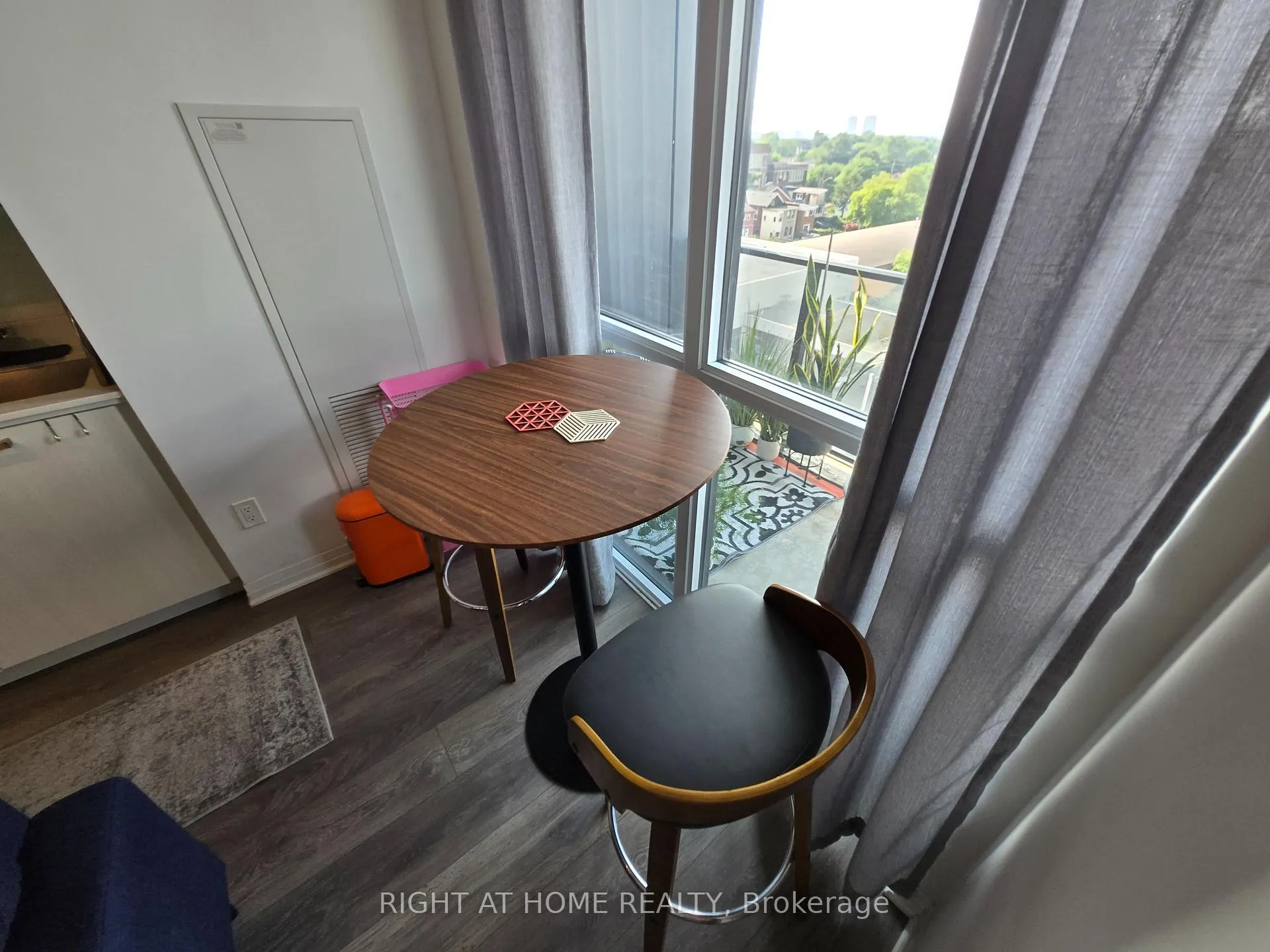 Photo 8 of Unit 715, 2301 Danforth Avenue E, Toronto, East End-Danforth — HOMEH