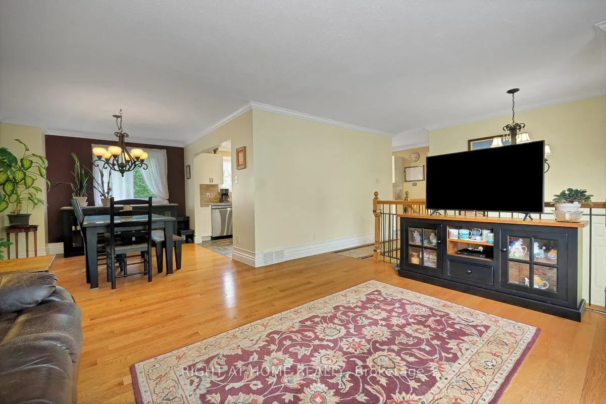 Photo 6 of 300 Maple Street, Russell, Village of Russell — HOMEH