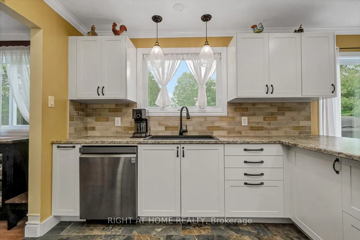 Photo 15 of 300 Maple Street, Russell, Village of Russell — HOMEH