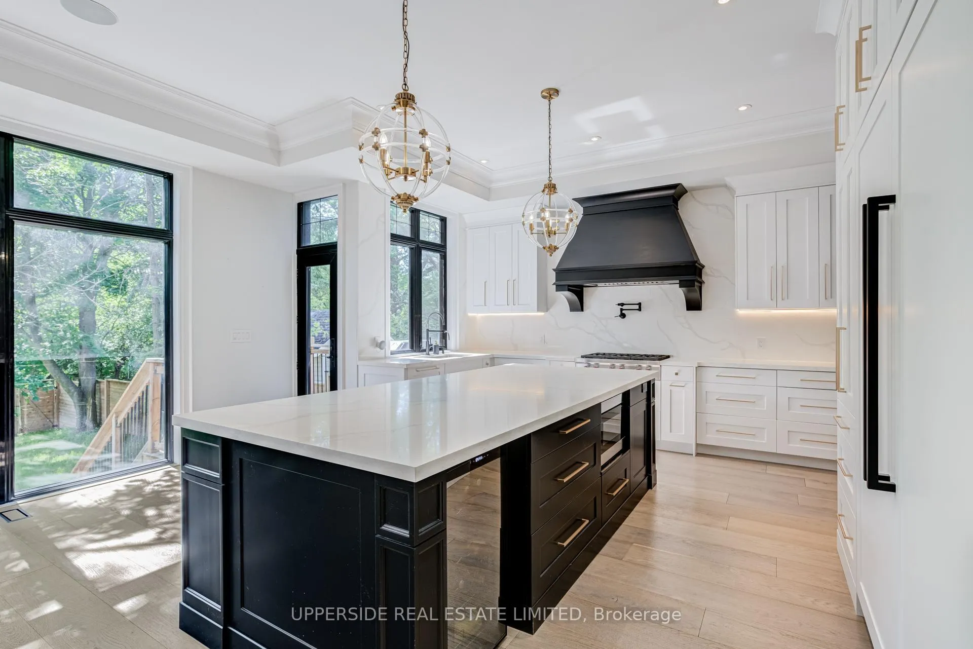 Photo 8 of 152 Wells Street, Aurora, Aurora Village — HOMEH
