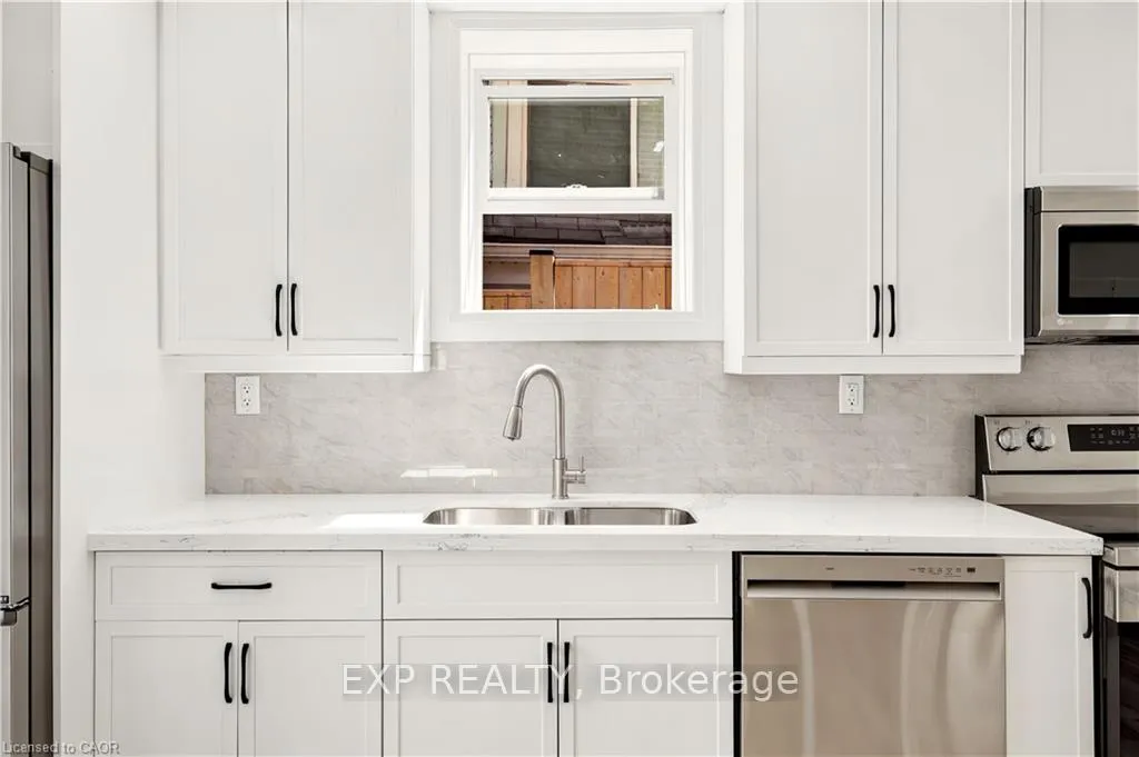 Photo 26 of 131 St George Street, Kitchener, Cedar Hill — HOMEH