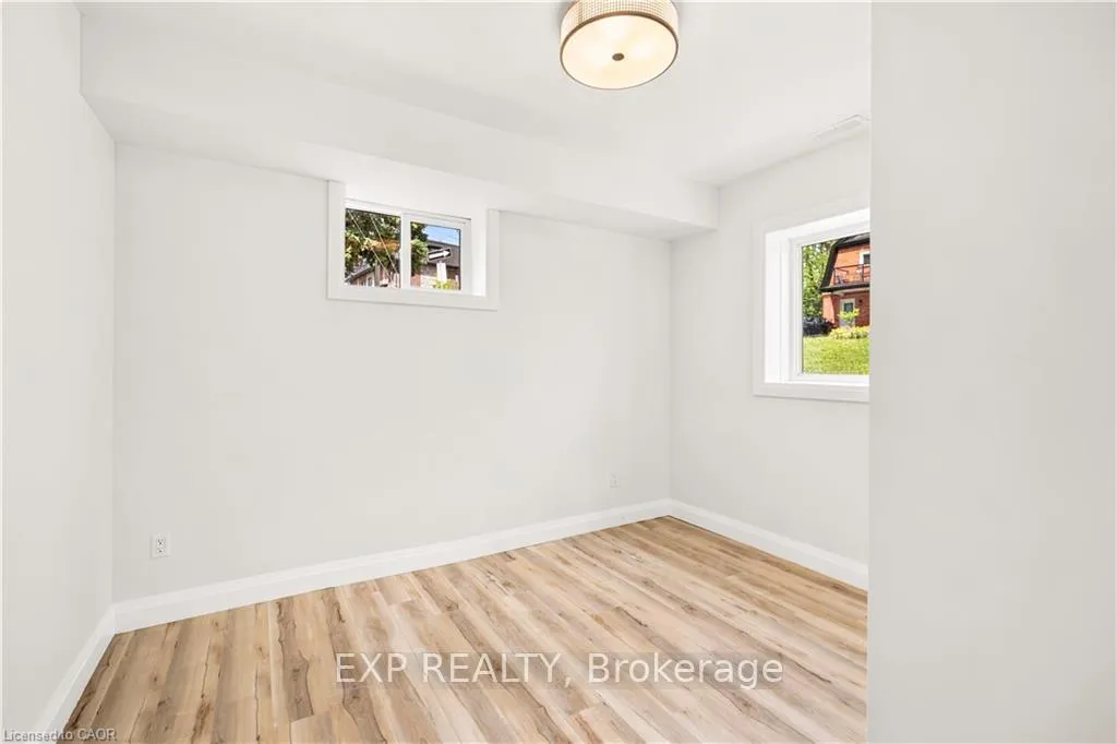 Photo 29 of 131 St George Street, Kitchener, Cedar Hill — HOMEH