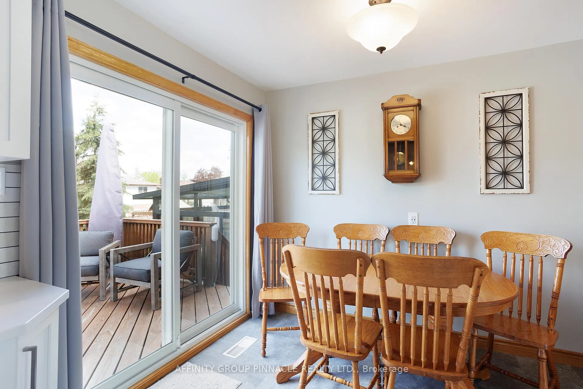Photo 13 of 17 Edgewood Drive E, Kawartha Lakes, Lindsay — HOMEH