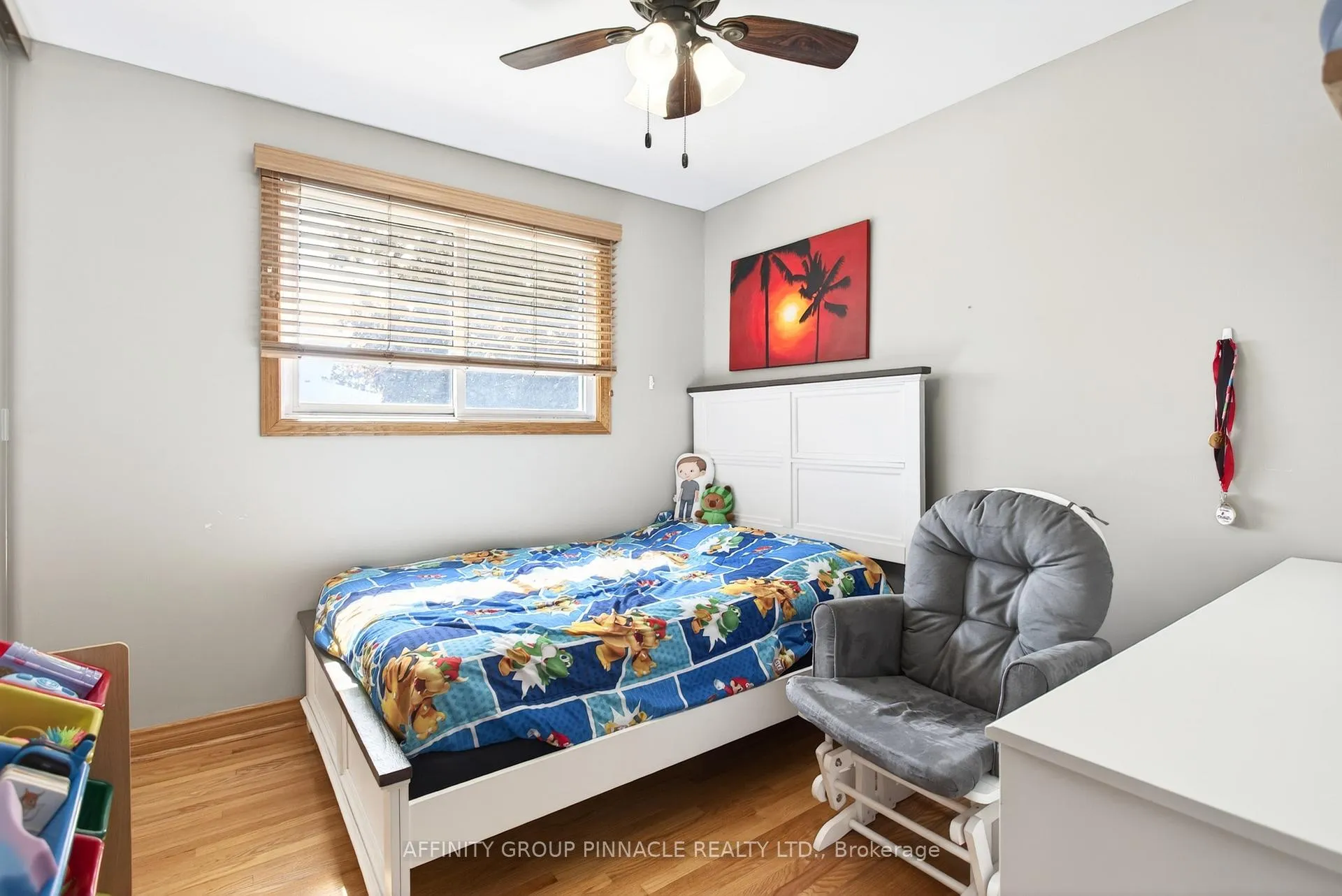 Photo 18 of 17 Edgewood Drive E, Kawartha Lakes, Lindsay — HOMEH