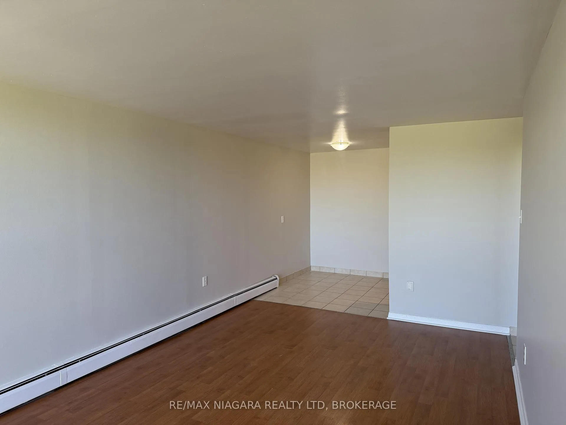 Photo 12 of Unit 305, 7 Riverview Boulevard, St. Catharines, Glendale/Glenridge — HOMEH