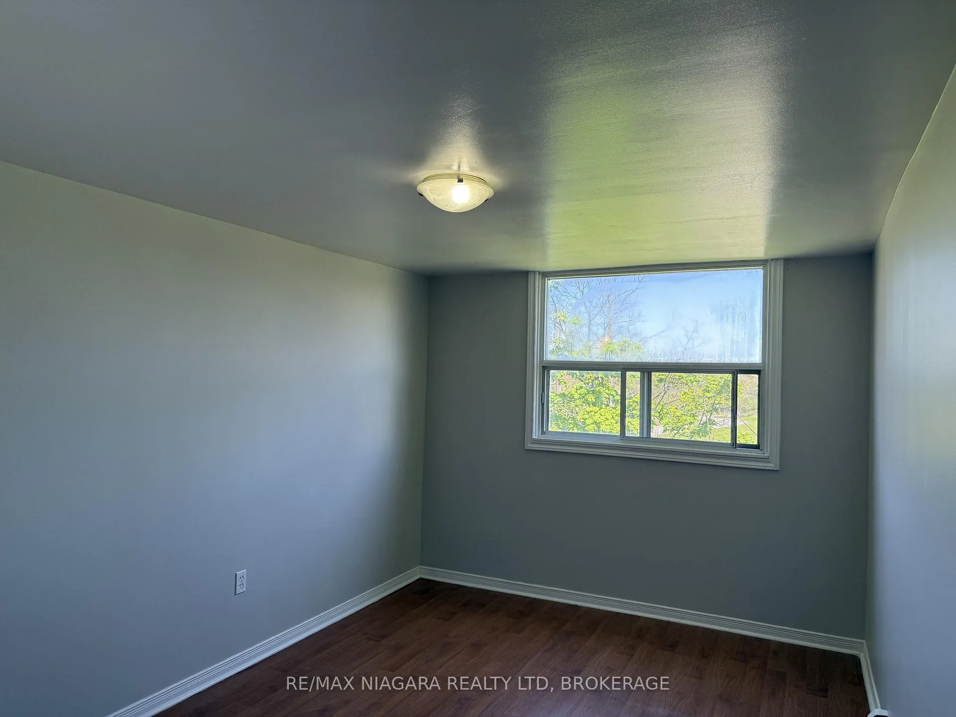 Photo 18 of Unit 305, 7 Riverview Boulevard, St. Catharines, Glendale/Glenridge — HOMEH