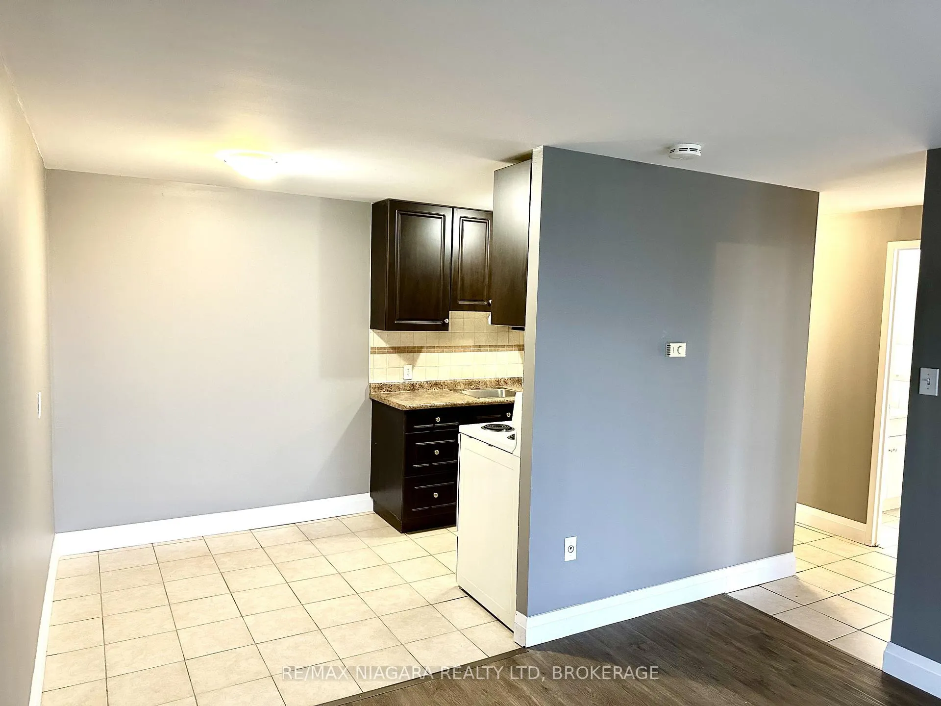 Photo 11 of Unit 205, 7 Riverview Boulevard, St. Catharines, Glendale/Glenridge — HOMEH