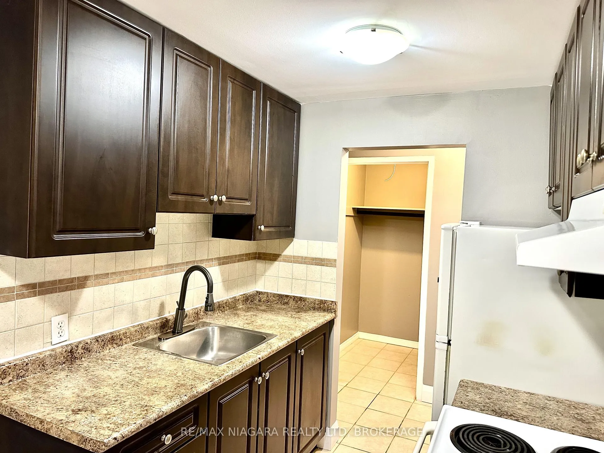 Photo 20 of Unit 205, 7 Riverview Boulevard, St. Catharines, Glendale/Glenridge — HOMEH
