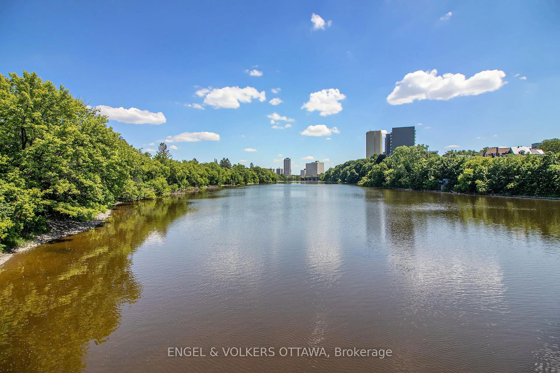 Photo 27 of 418 Meilleur Private, Ottawa, Vanier — HOMEH