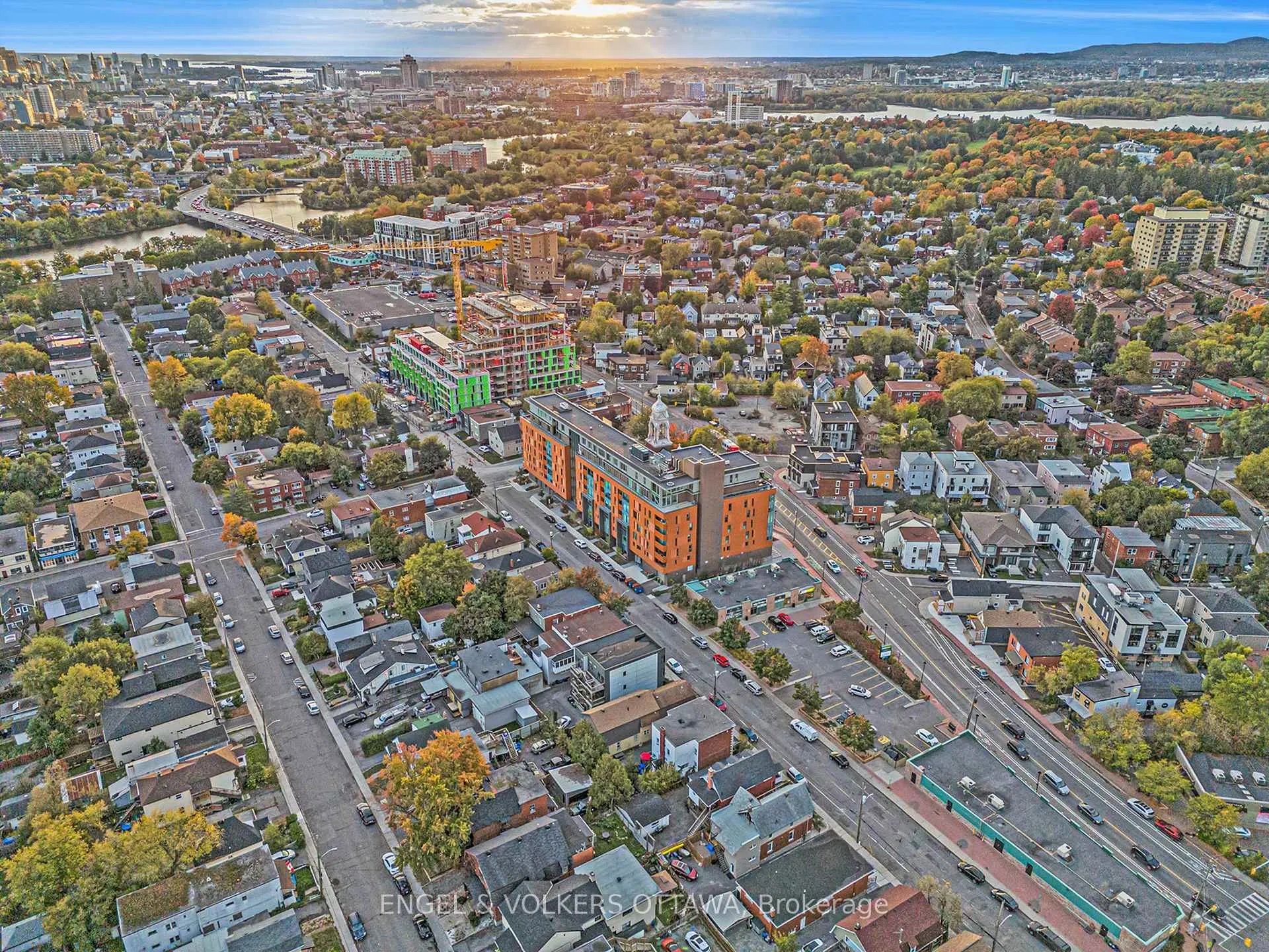 Photo 32 of 418 Meilleur Private, Ottawa, Vanier — HOMEH