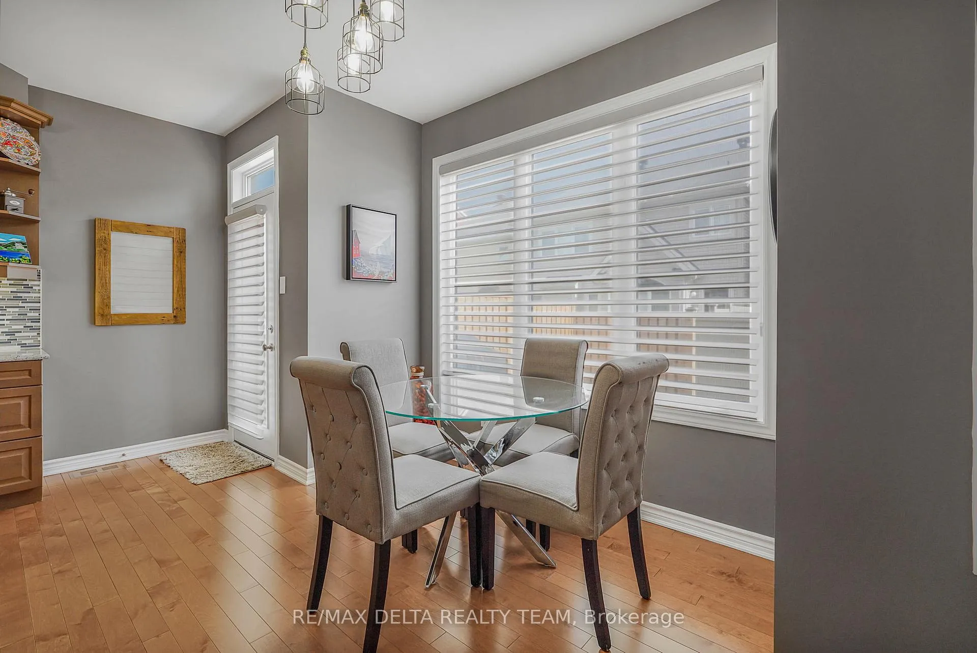 Photo 10 of 208 Serra Ridge, Ottawa, Notting Hill/Summerside — HOMEH