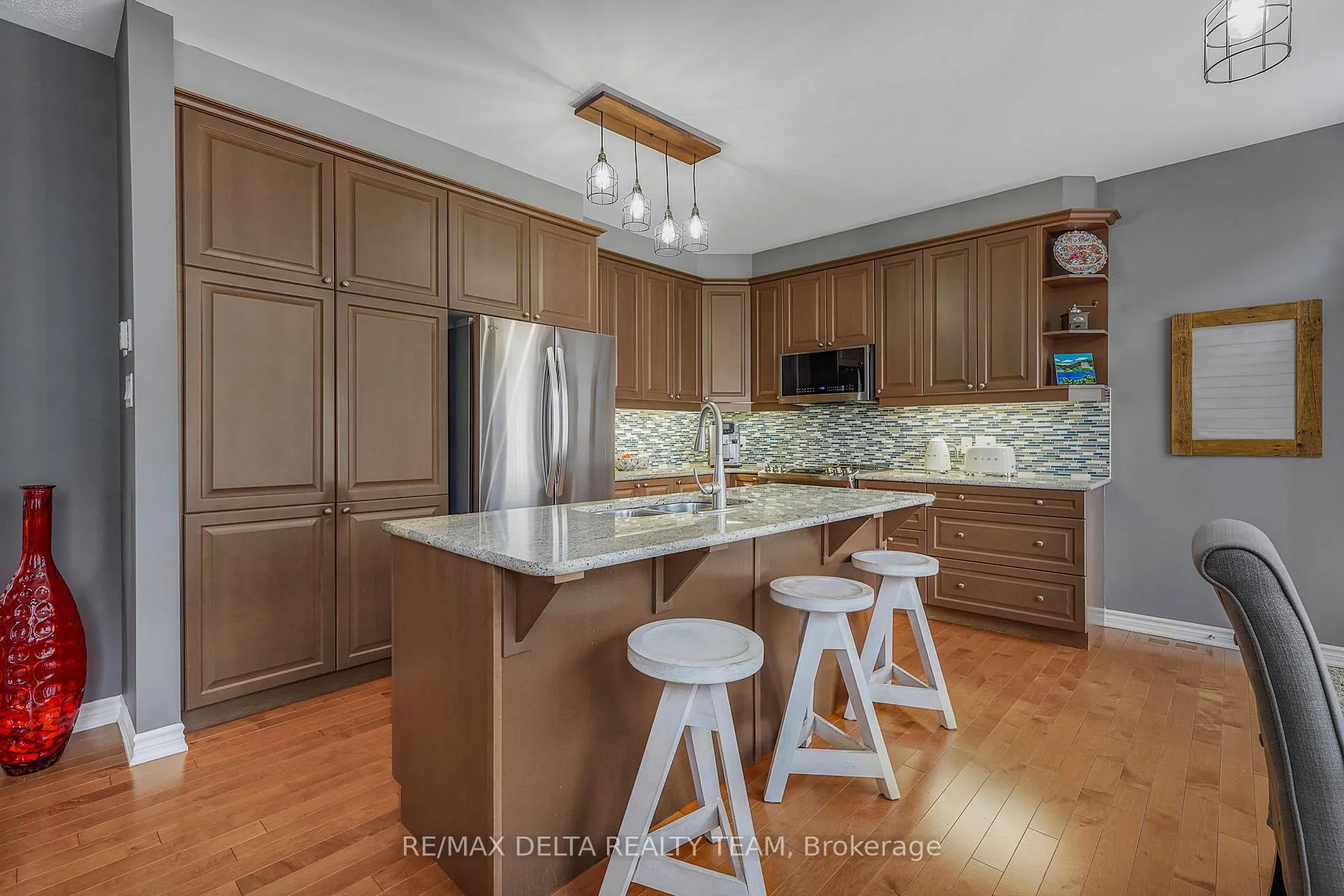 Photo 11 of 208 Serra Ridge, Ottawa, Notting Hill/Summerside — HOMEH