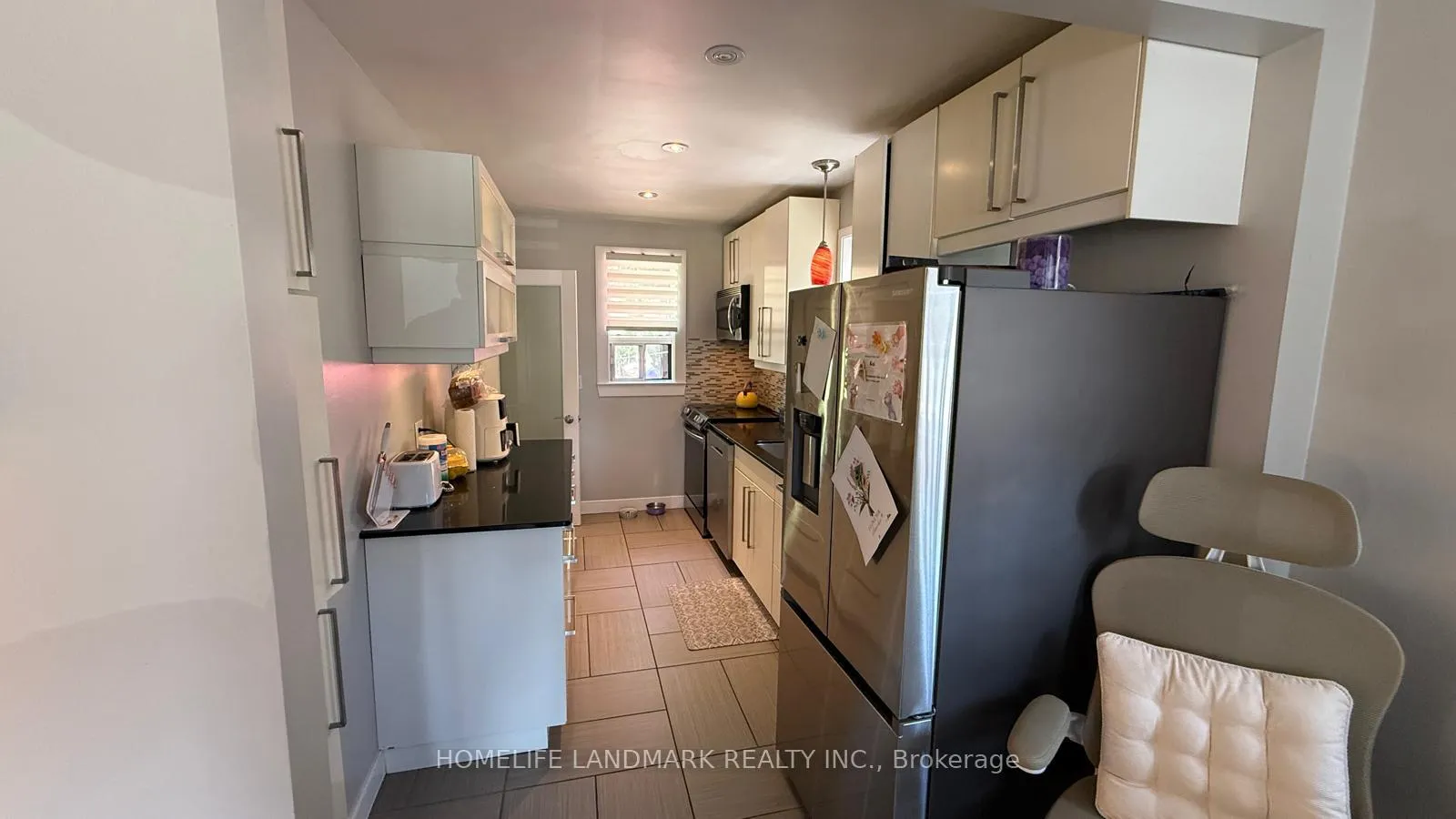 Photo 6 of 78 Yorkview Drive, Etobicoke, Stonegate-Queensway — HOMEH