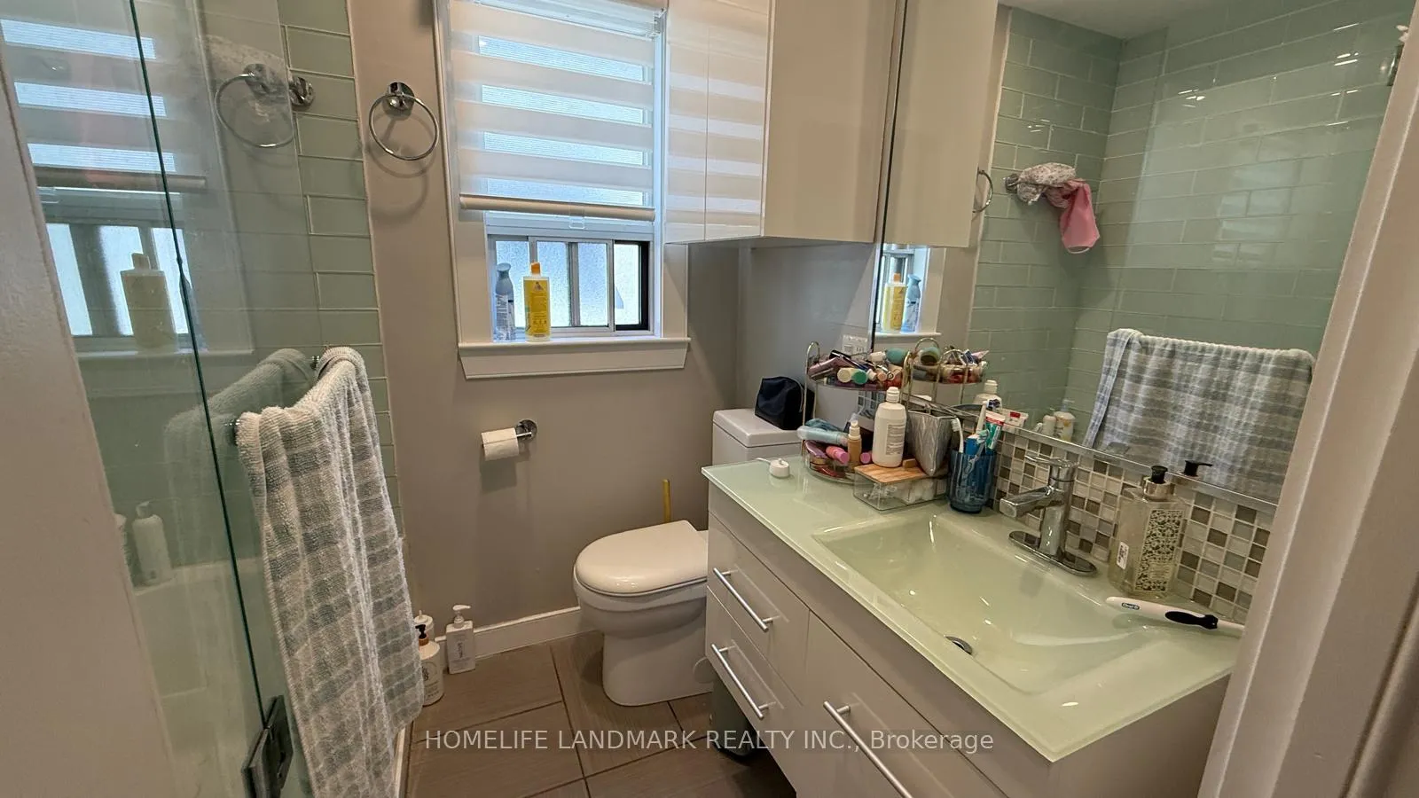 Photo 17 of 78 Yorkview Drive, Etobicoke, Stonegate-Queensway — HOMEH