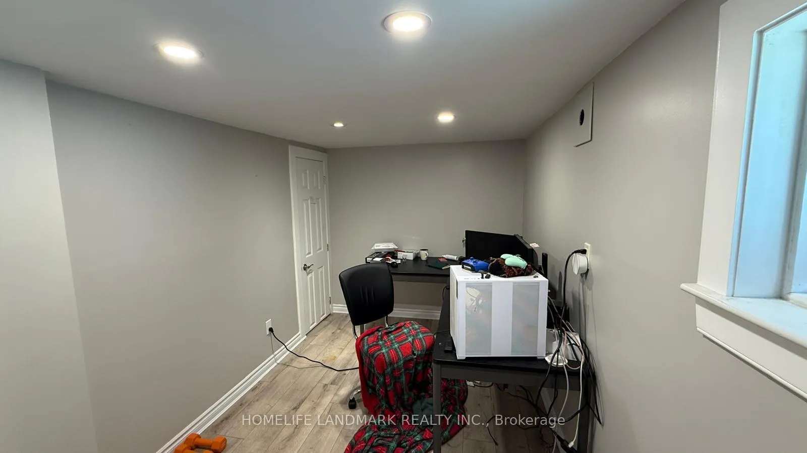 Photo 23 of 78 Yorkview Drive, Etobicoke, Stonegate-Queensway — HOMEH