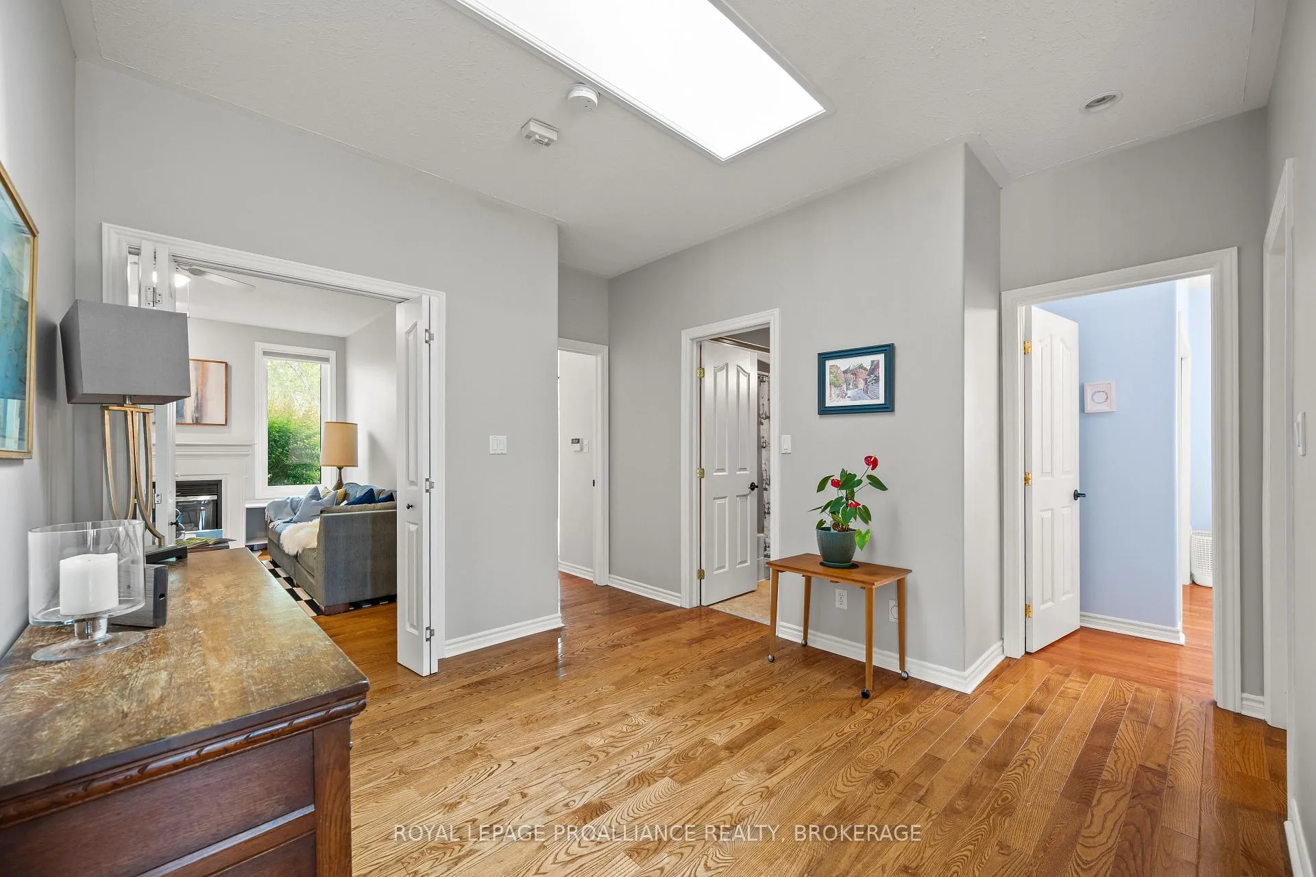 Photo 12 of 1319 Waterside Way, Kingston, Kingston East (Incl Barret Crt) — HOMEH