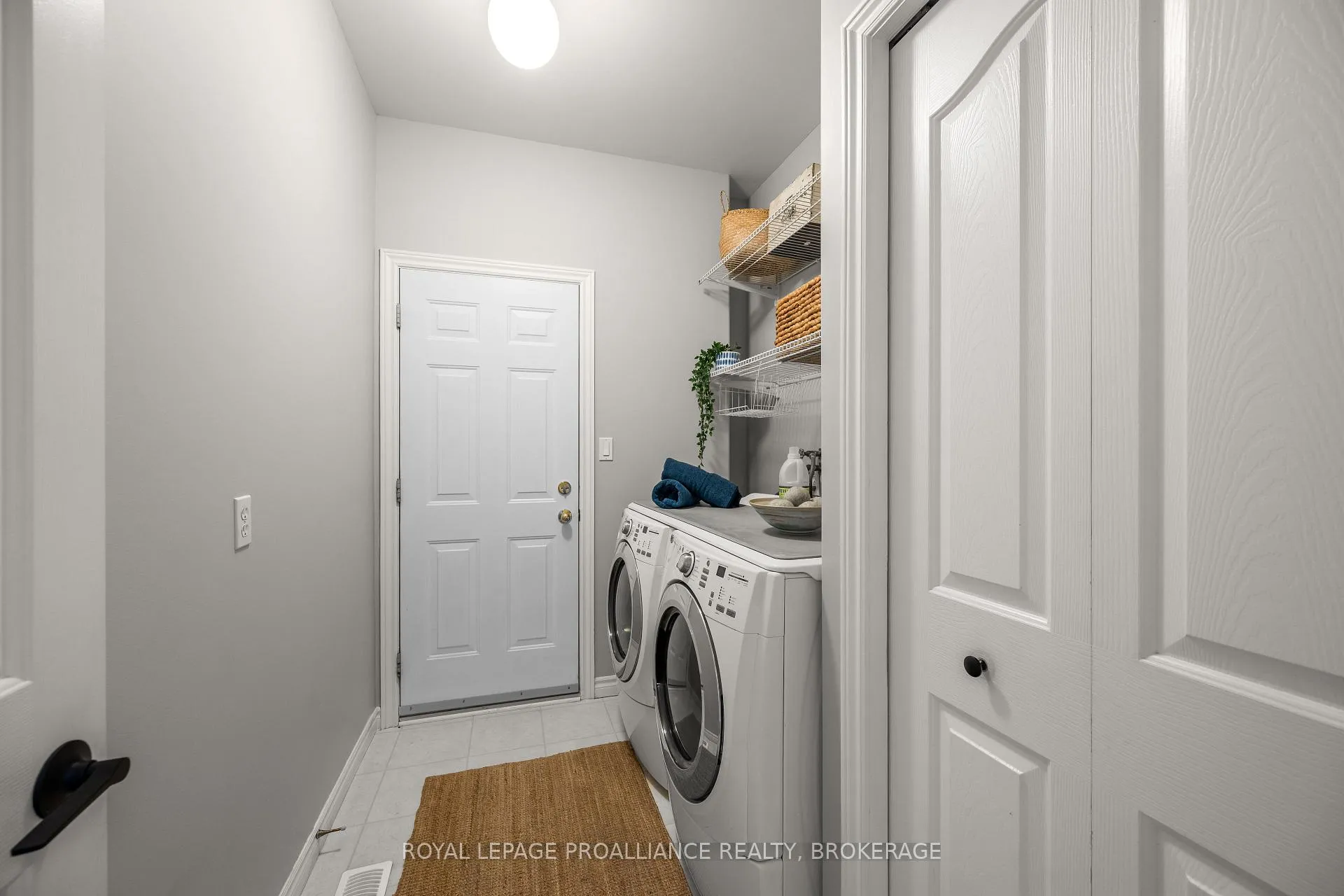 Photo 21 of 1319 Waterside Way, Kingston, Kingston East (Incl Barret Crt) — HOMEH