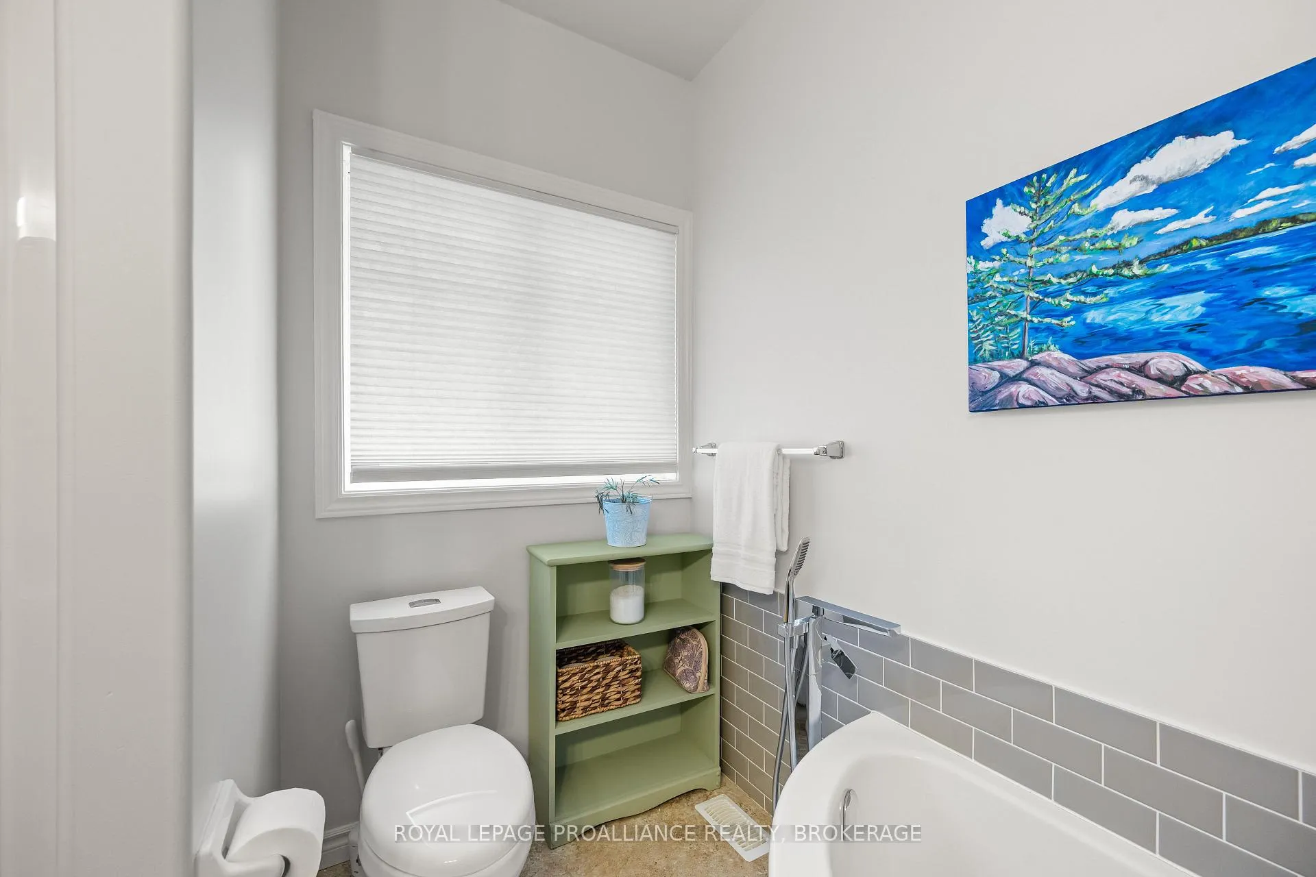 Photo 29 of 1319 Waterside Way, Kingston, Kingston East (Incl Barret Crt) — HOMEH