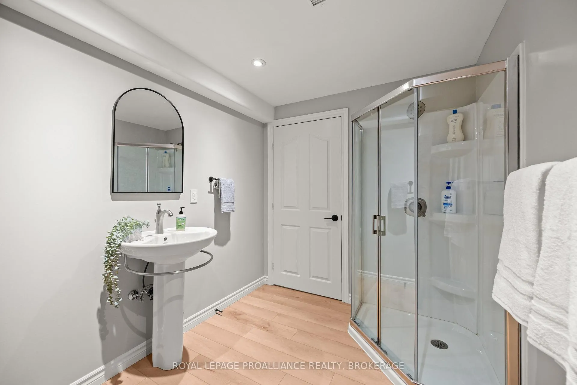 Photo 41 of 1319 Waterside Way, Kingston, Kingston East (Incl Barret Crt) — HOMEH