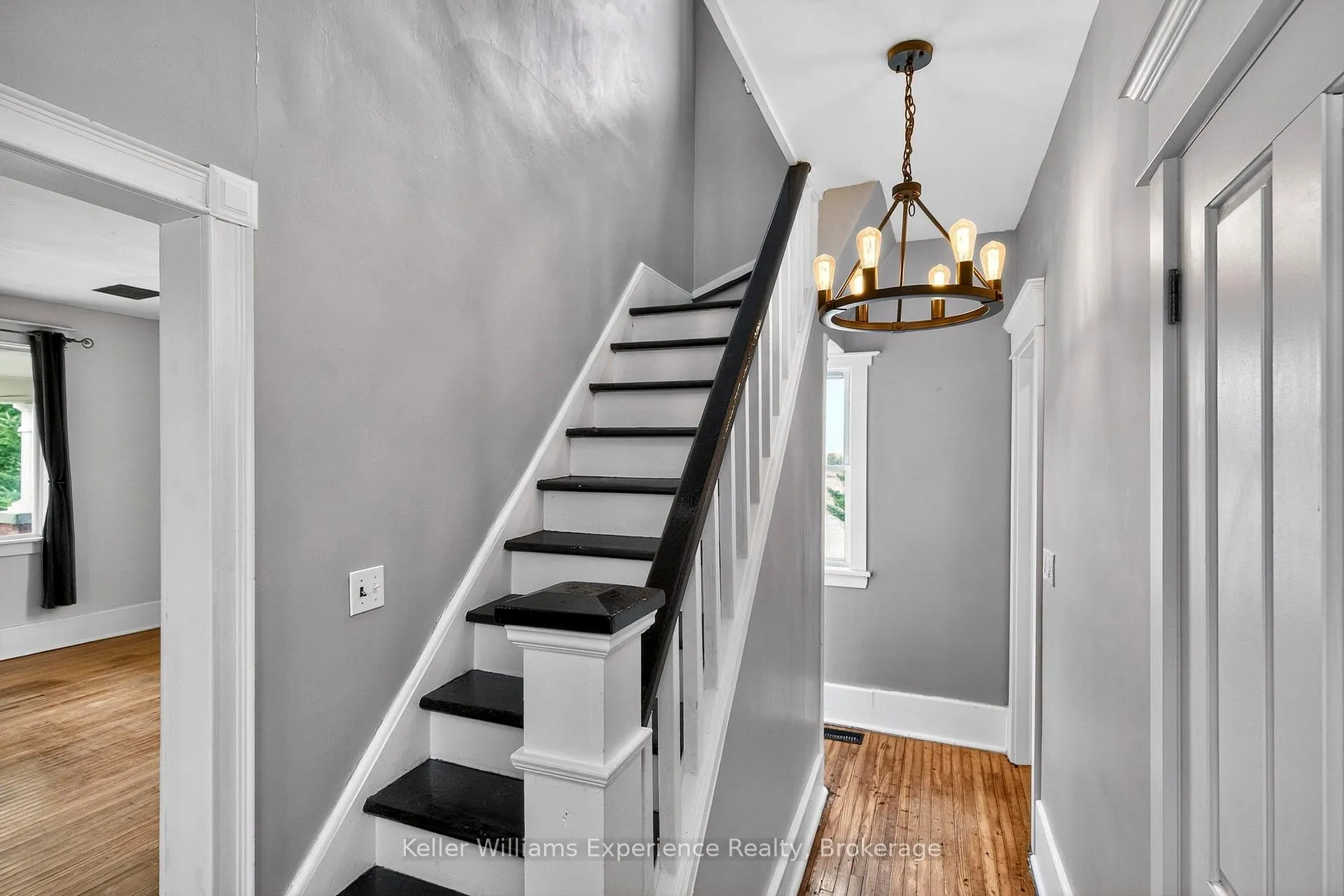 Photo 21 of 2936 Flos 6 Road W, Springwater, Phelpston — HOMEH