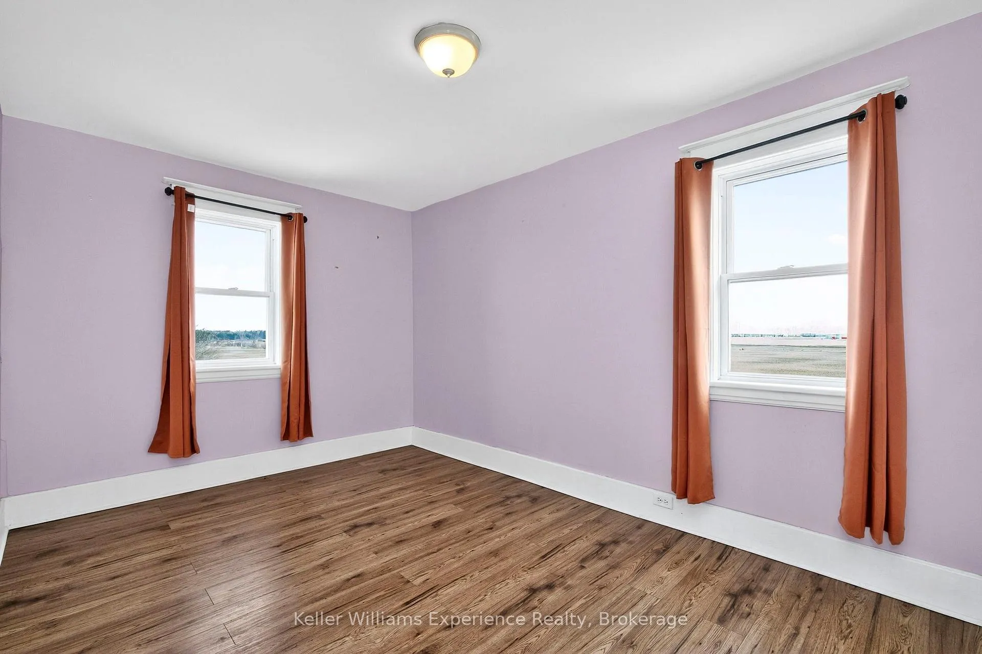 Photo 23 of 2936 Flos 6 Road W, Springwater, Phelpston — HOMEH