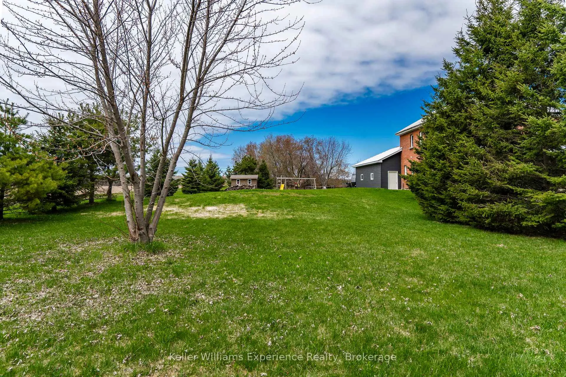 Photo 38 of 2936 Flos 6 Road W, Springwater, Phelpston — HOMEH
