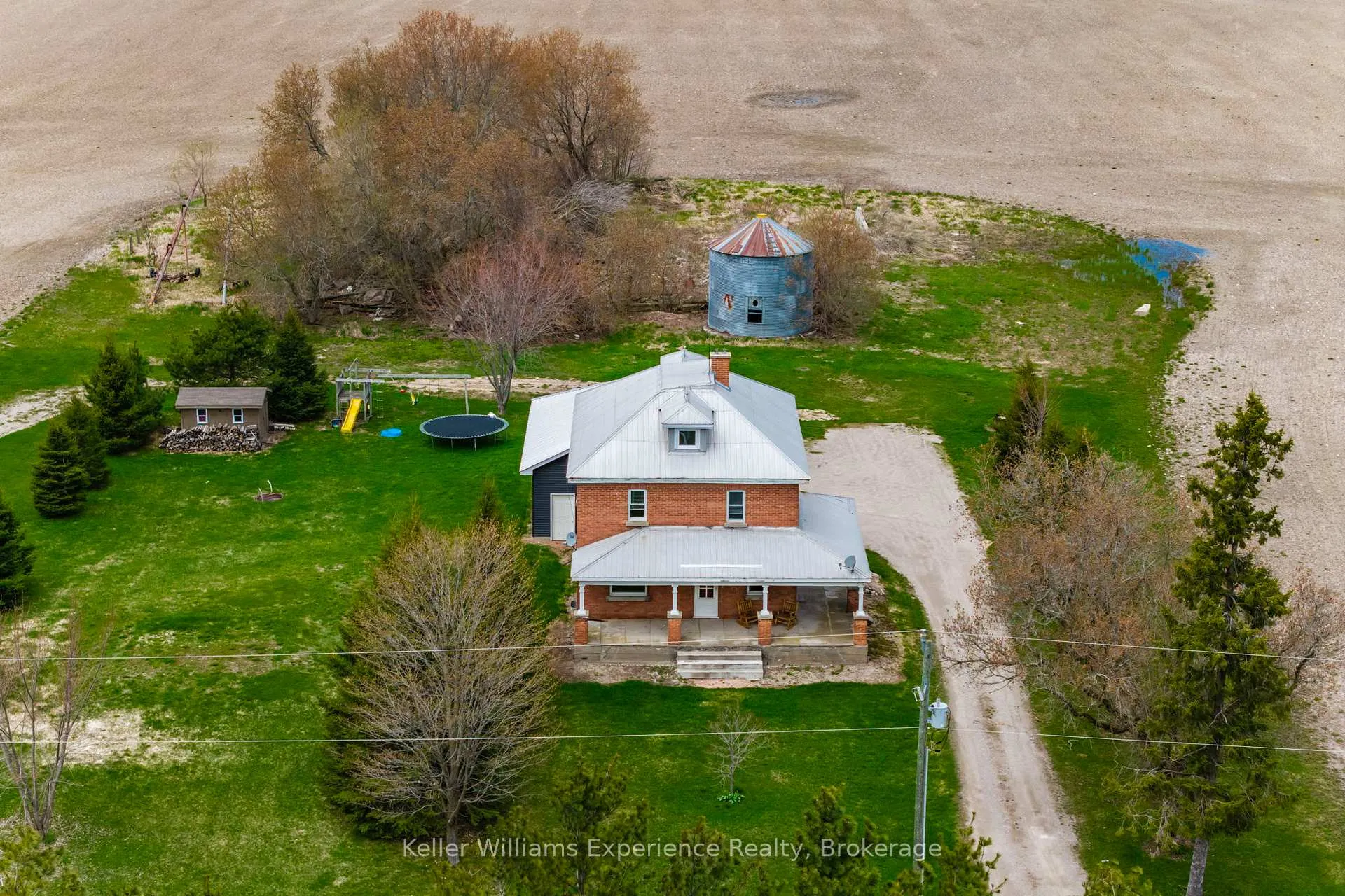 Photo 40 of 2936 Flos 6 Road W, Springwater, Phelpston — HOMEH