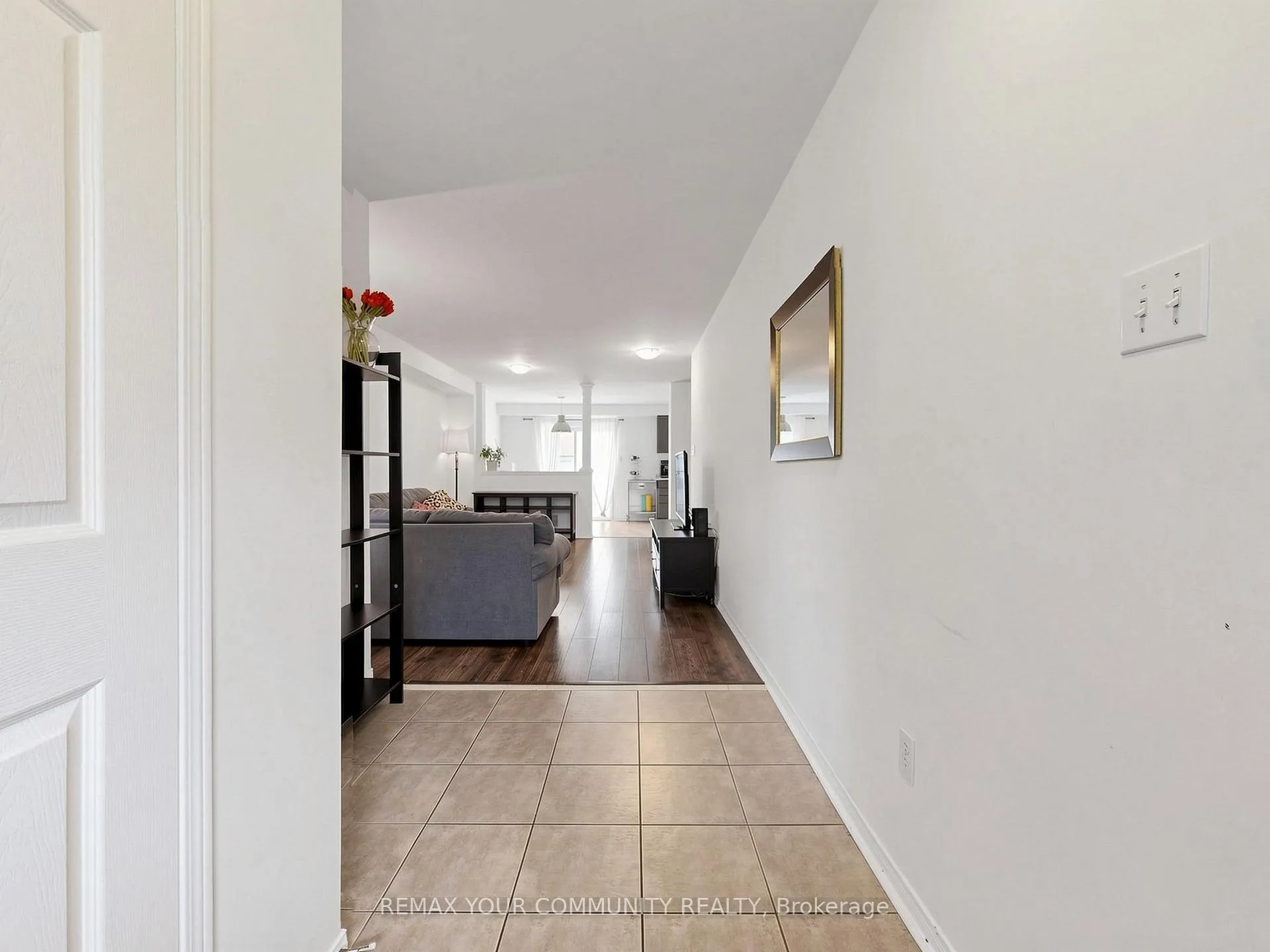 Photo 17 of 20 Dawson Crescent, Milton, Bronte Meadows — HOMEH