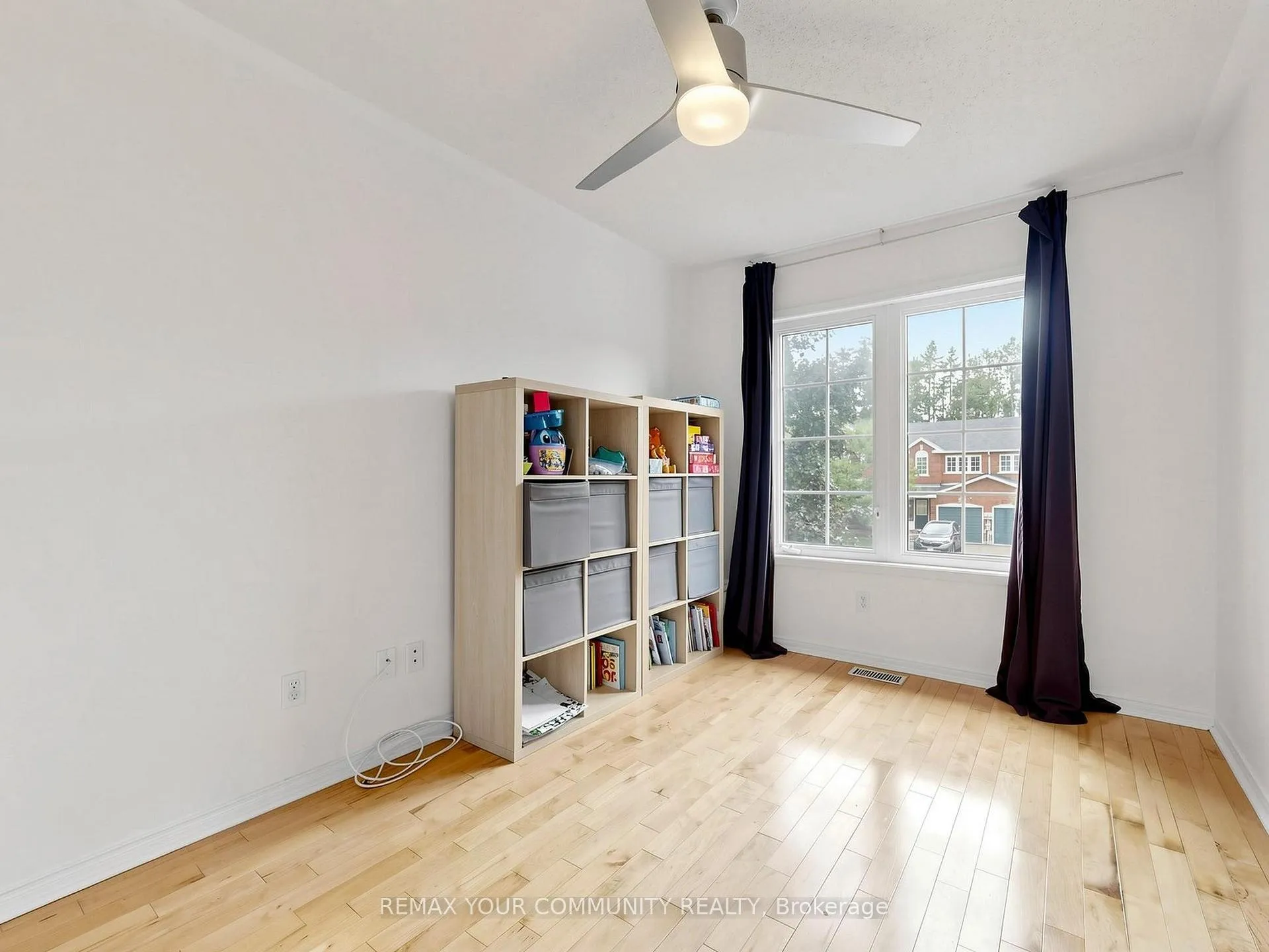 Photo 27 of 20 Dawson Crescent, Milton, Bronte Meadows — HOMEH