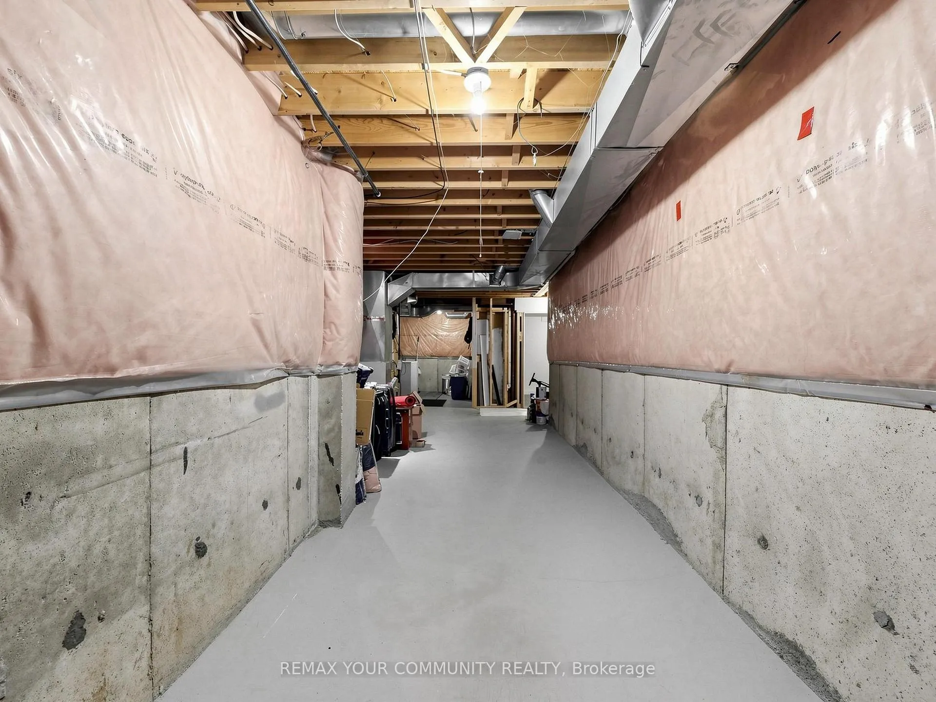 Photo 36 of 20 Dawson Crescent, Milton, Bronte Meadows — HOMEH