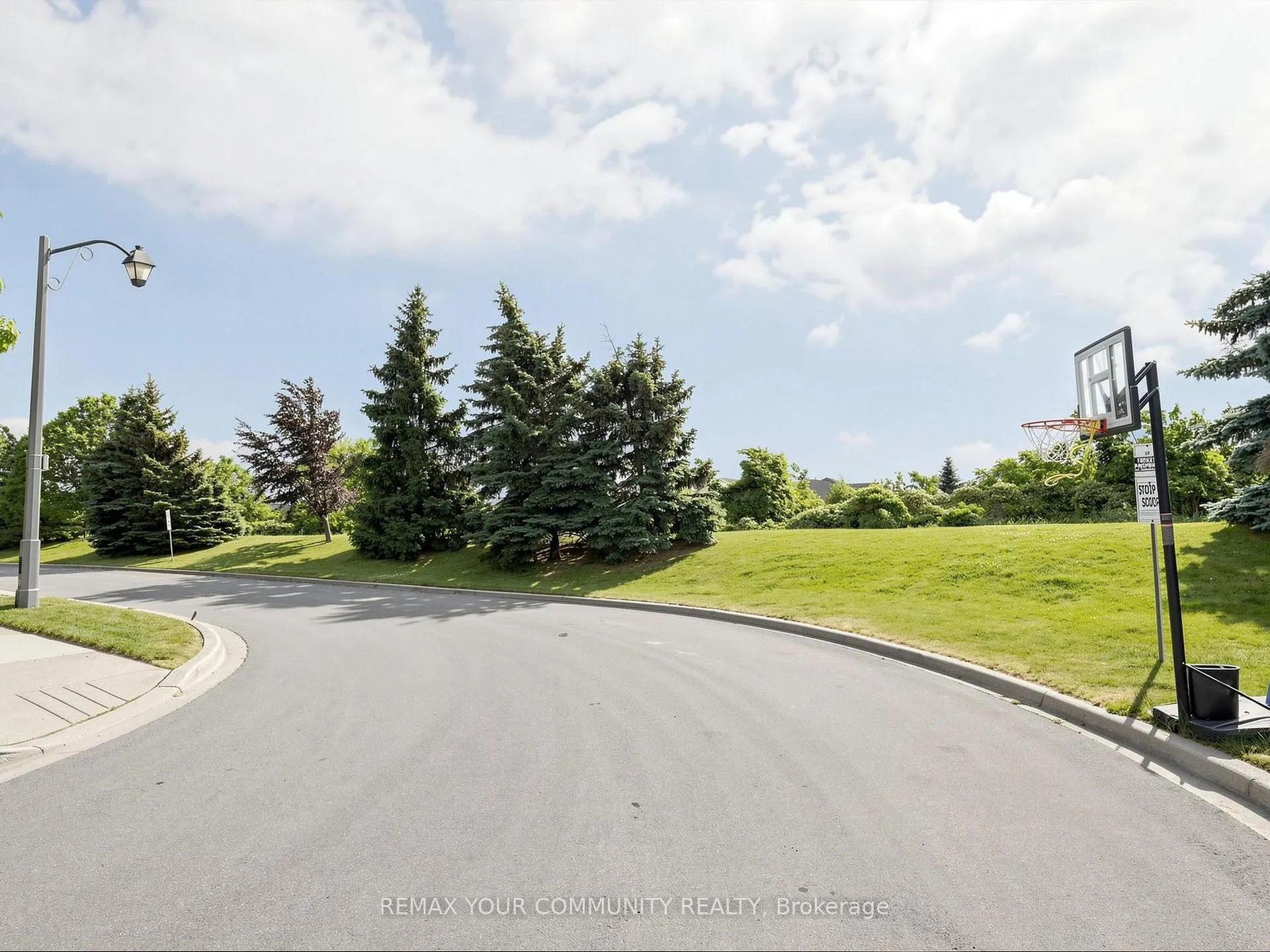 Photo 44 of 20 Dawson Crescent, Milton, Bronte Meadows — HOMEH