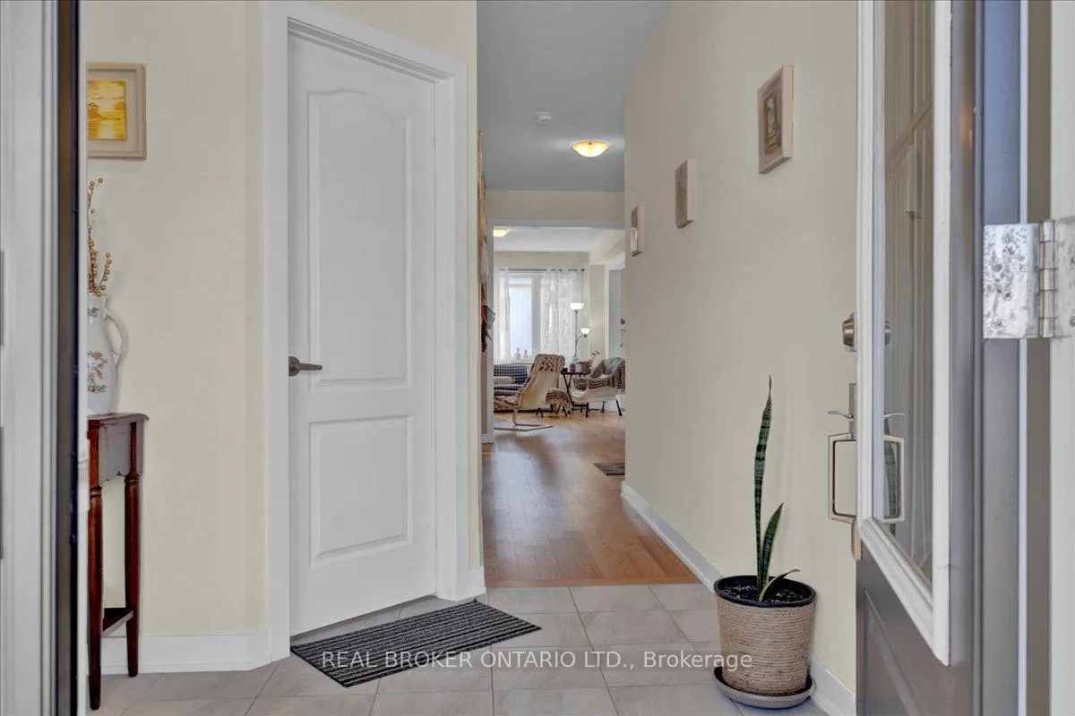 Photo 3 of 73 Stern Drive, Welland, Dain City — HOMEH