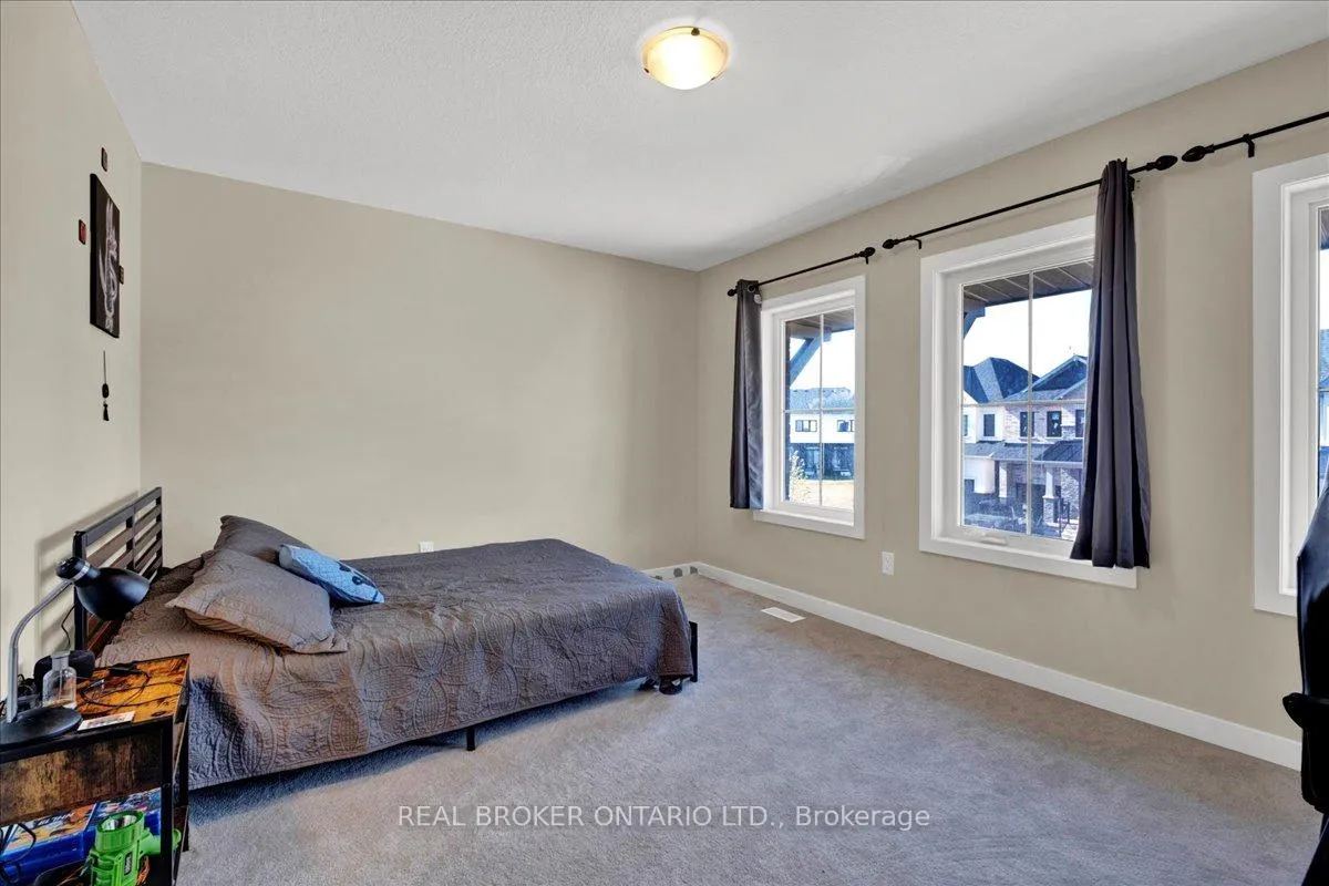 Photo 10 of 73 Stern Drive, Welland, Dain City — HOMEH