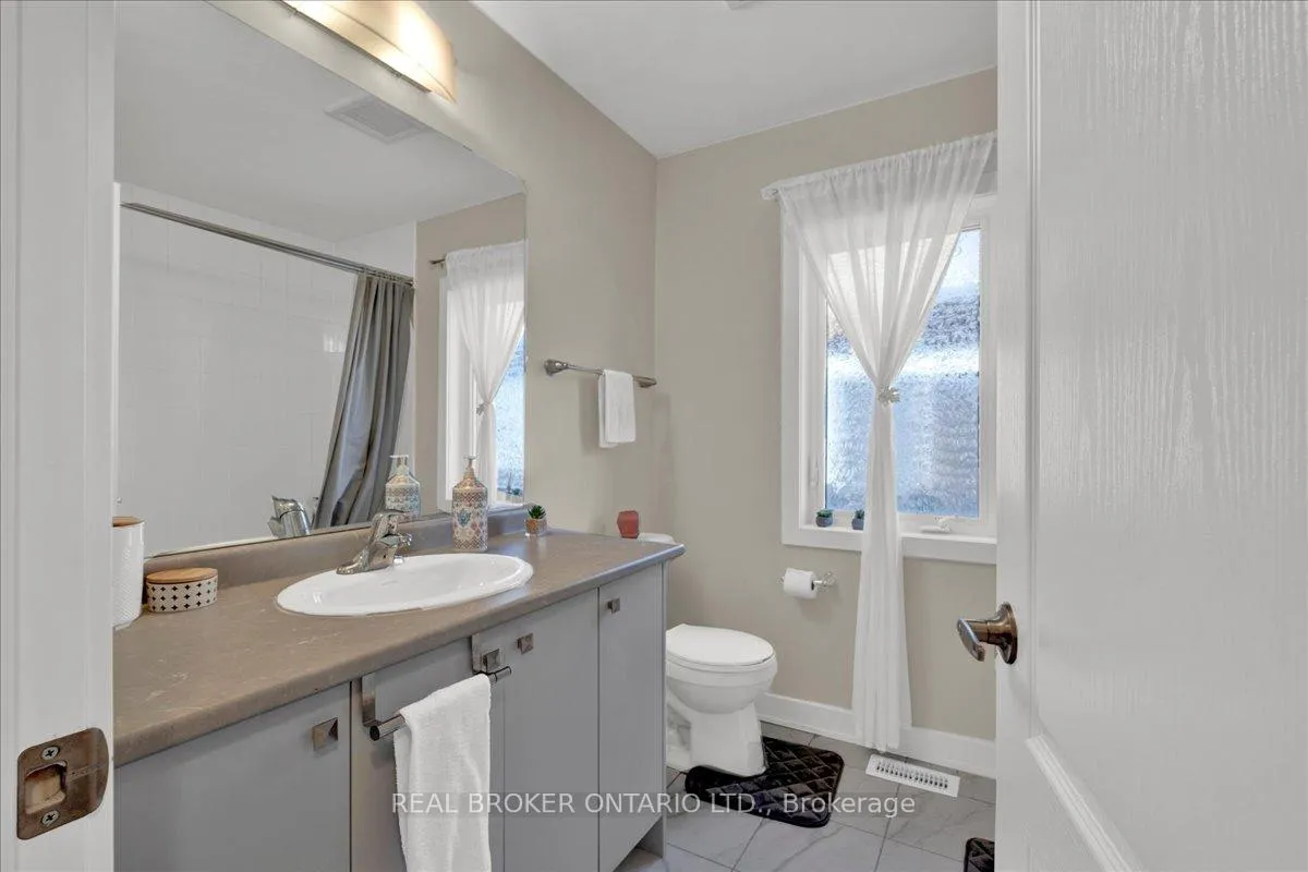 Photo 17 of 73 Stern Drive, Welland, Dain City — HOMEH