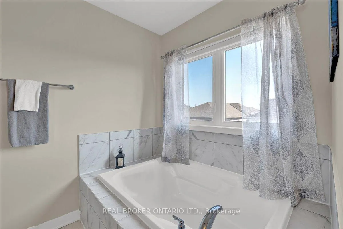 Photo 22 of 73 Stern Drive, Welland, Dain City — HOMEH