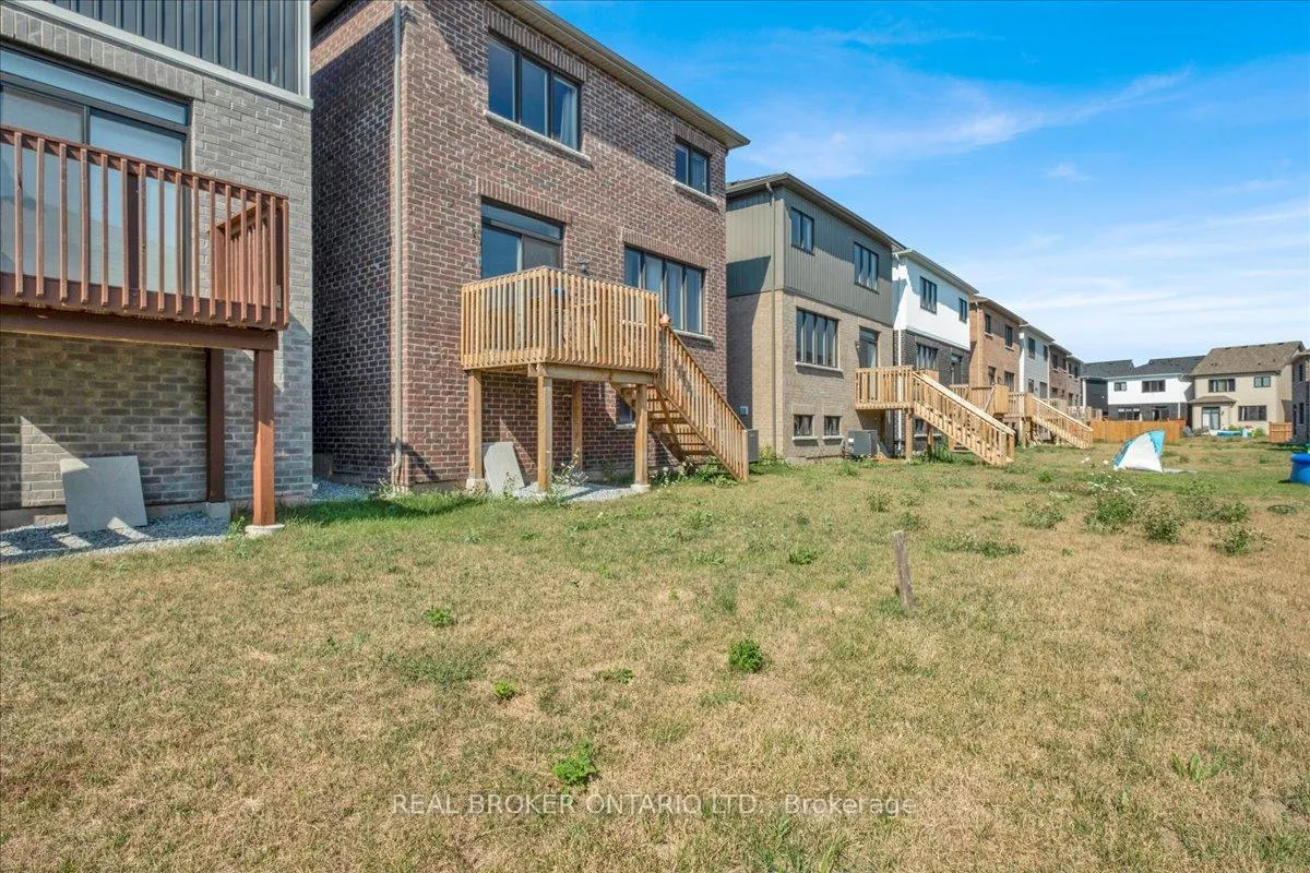 Photo 25 of 73 Stern Drive, Welland, Dain City — HOMEH