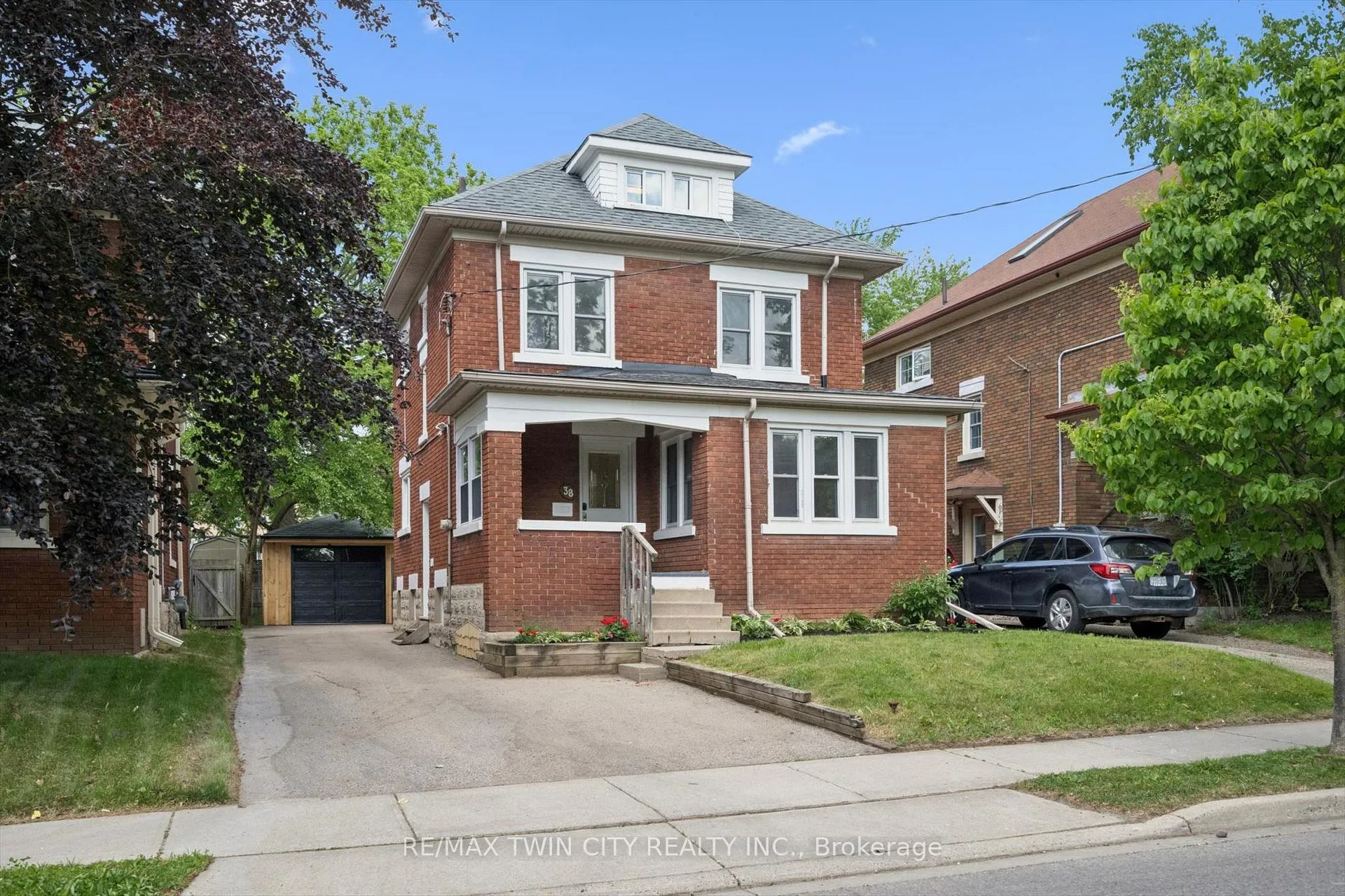 Photo 1 of 38 Stirling Avenue N, Kitchener — HOMEH