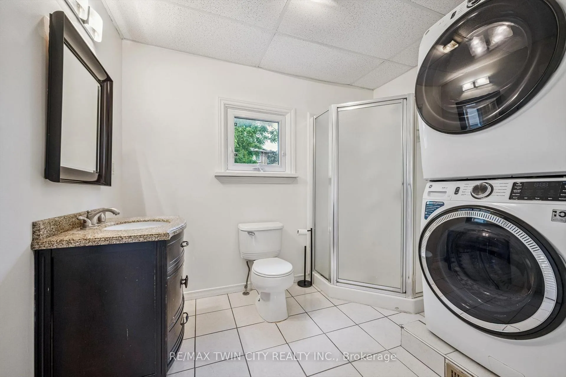 Photo 8 of 38 Stirling Avenue N, Kitchener — HOMEH