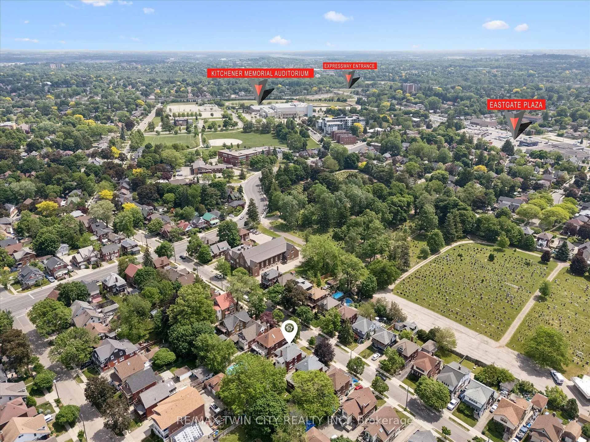 Photo 26 of 38 Stirling Avenue N, Kitchener — HOMEH