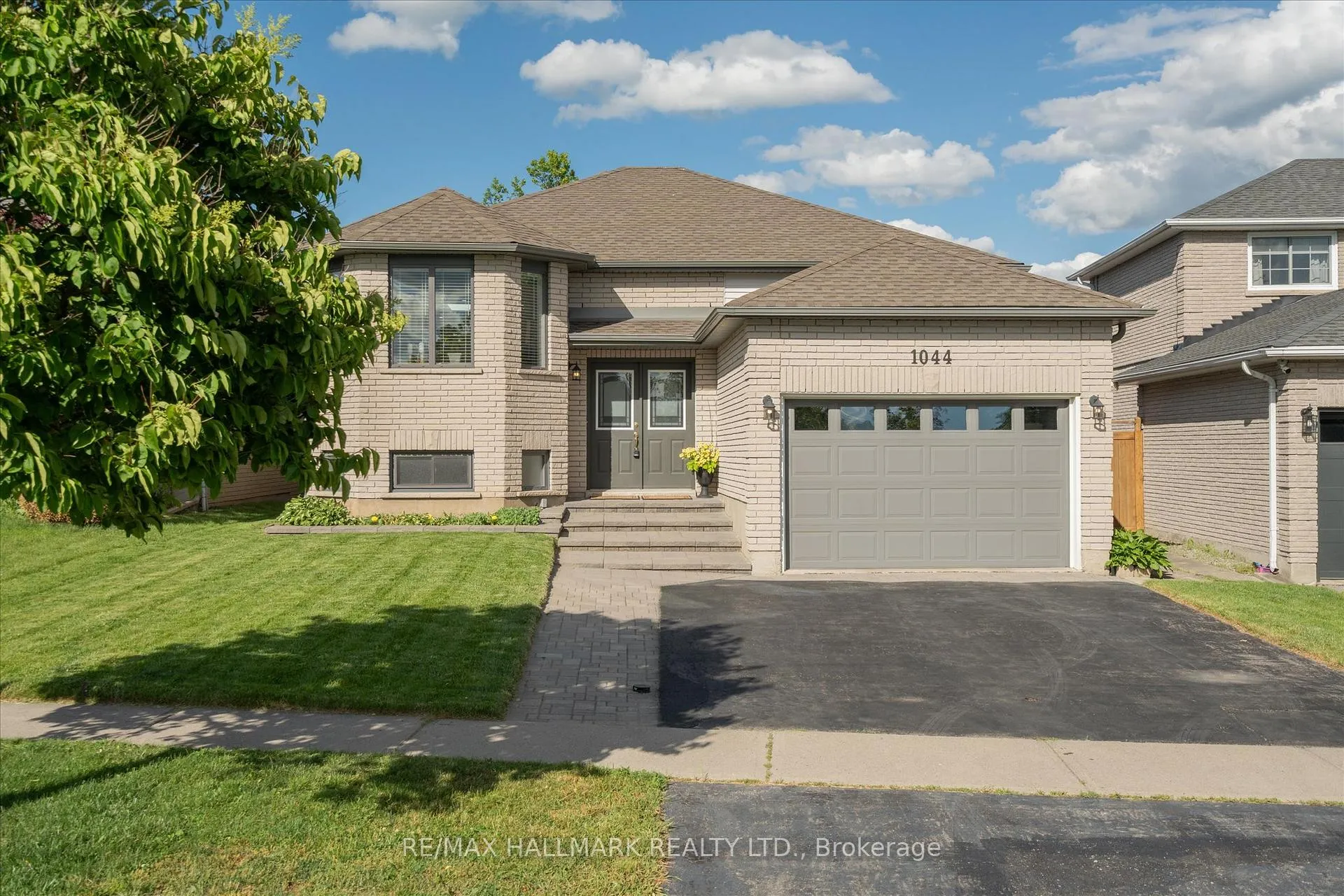 Photo 1 of 1044 Ridell Avenue, Cobourg — HOMEH