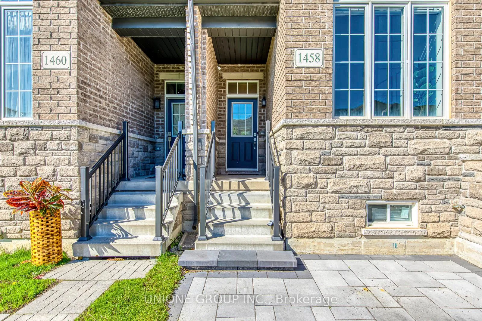 Photo 2 of 1458 Pratt Heights, Milton, Ford — HOMEH