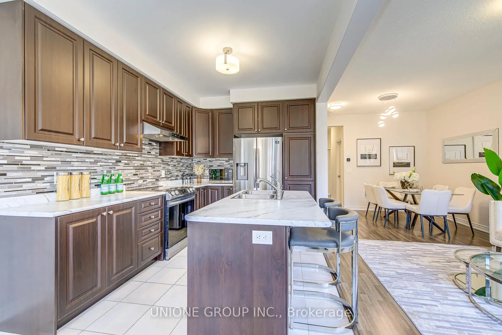 Photo 15 of 1458 Pratt Heights, Milton, Ford — HOMEH