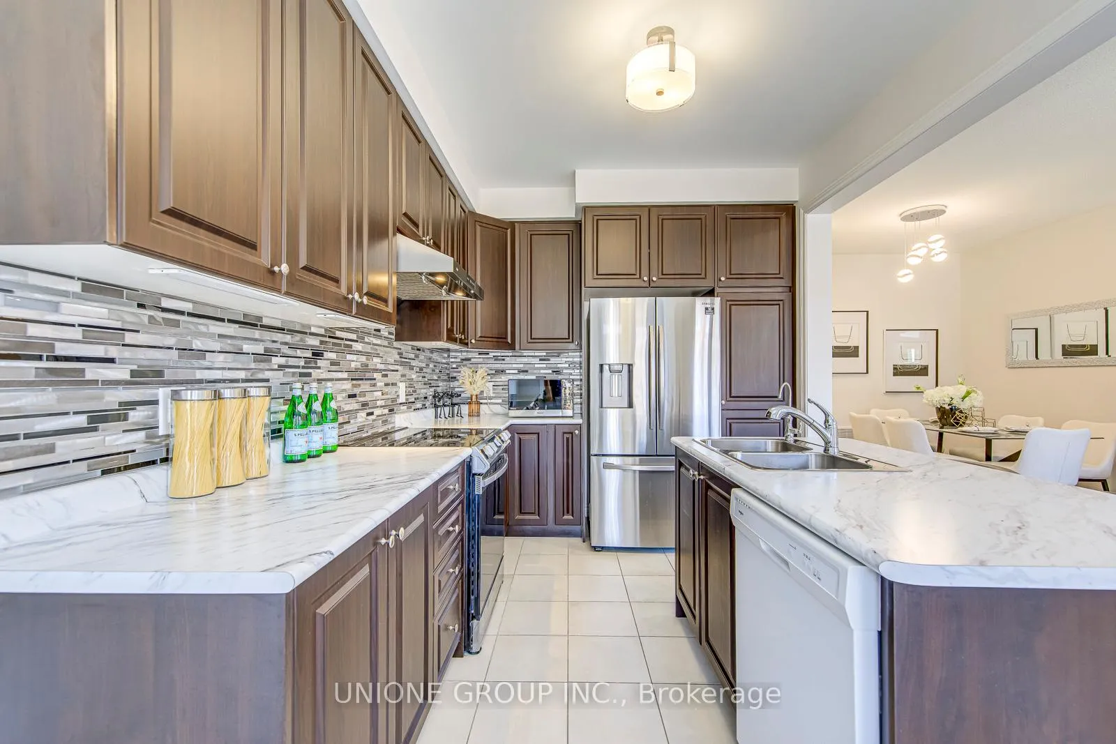 Photo 16 of 1458 Pratt Heights, Milton, Ford — HOMEH