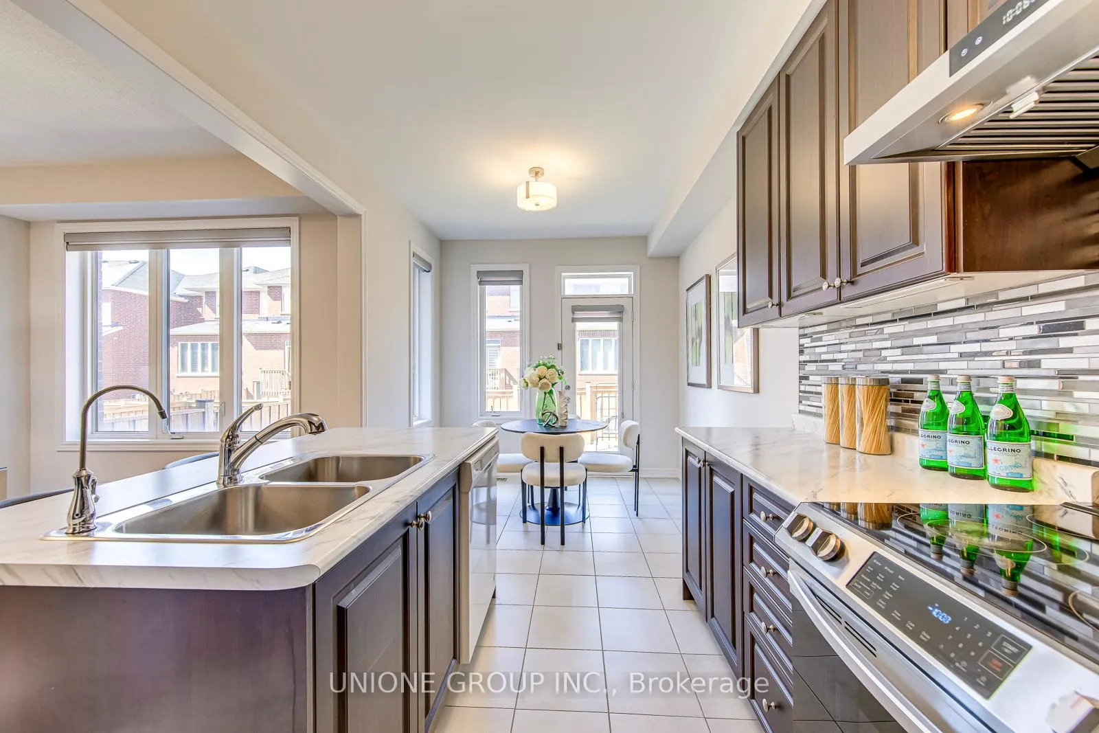 Photo 18 of 1458 Pratt Heights, Milton, Ford — HOMEH